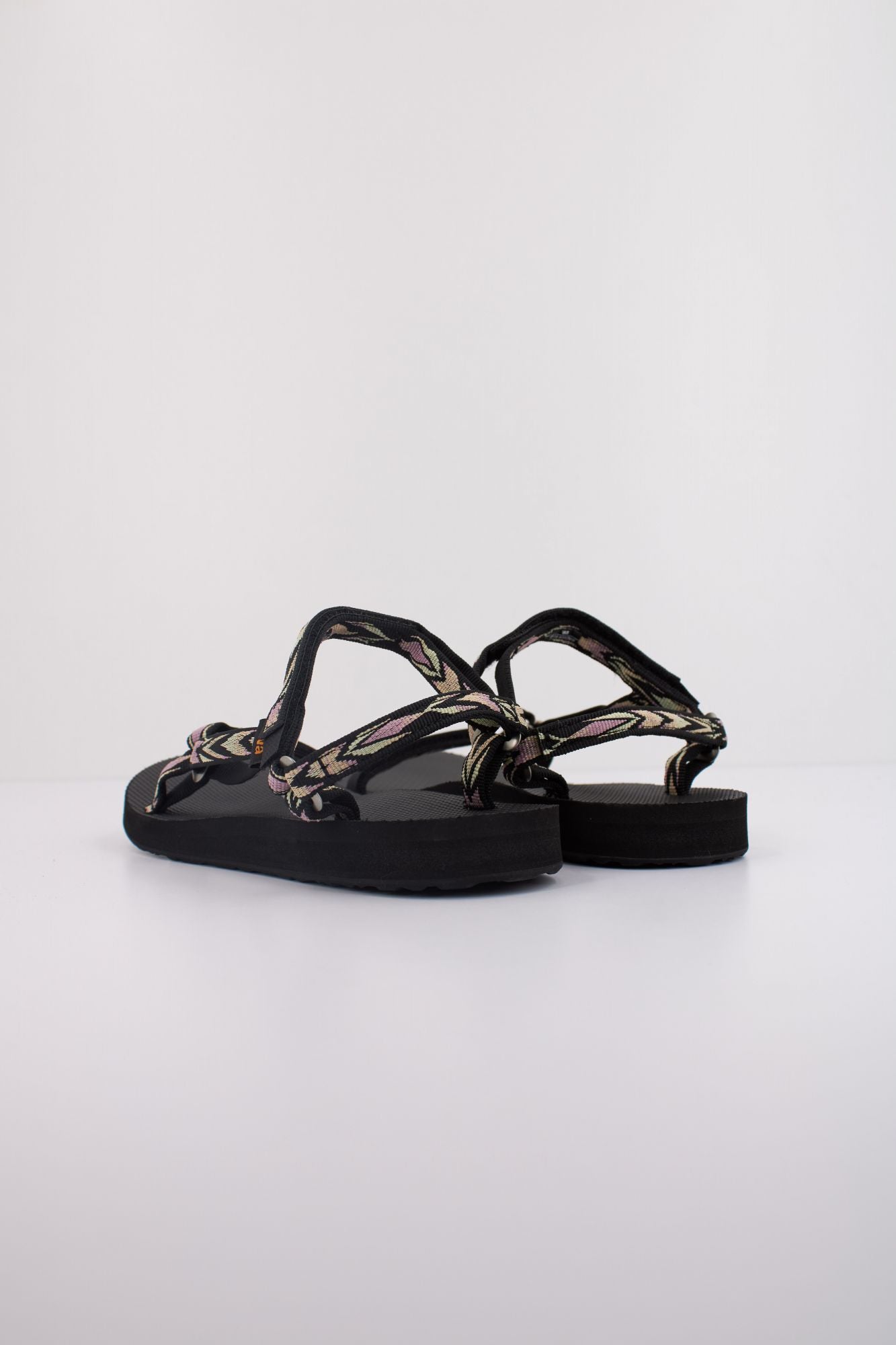 TEVA W ORIGINAL UNIVERSAL SLIM en color NEGRO (4)