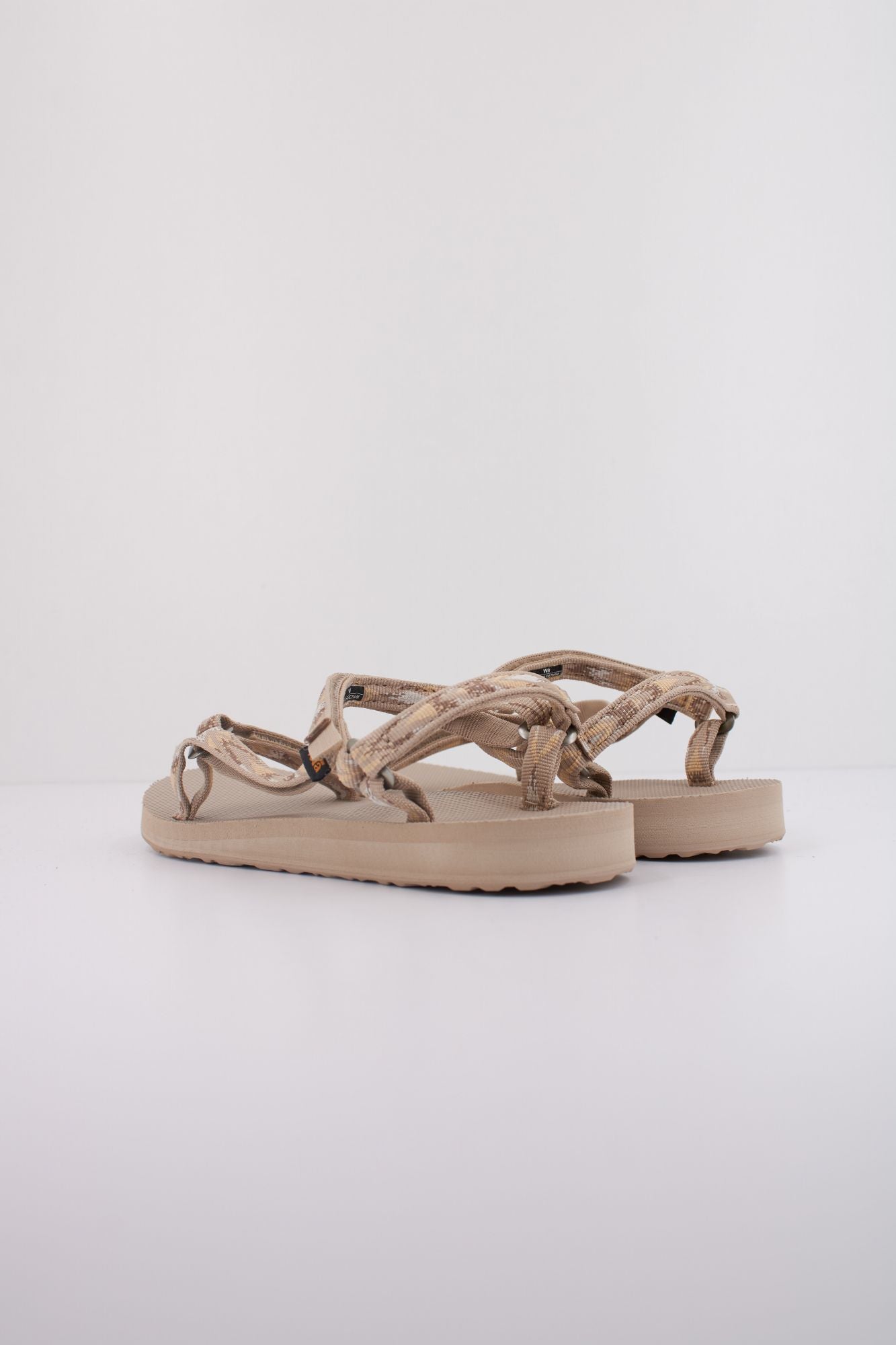 TEVA W ORIGINAL UNIVERSAL SLIM en color BEIS (4)