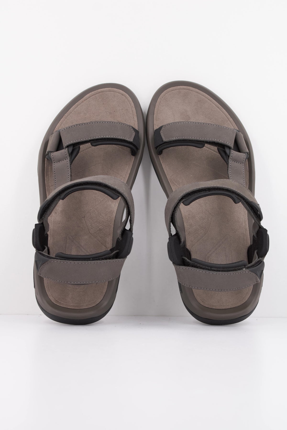 TEVA M TERRA FI 5 UNI en color GRIS (3)