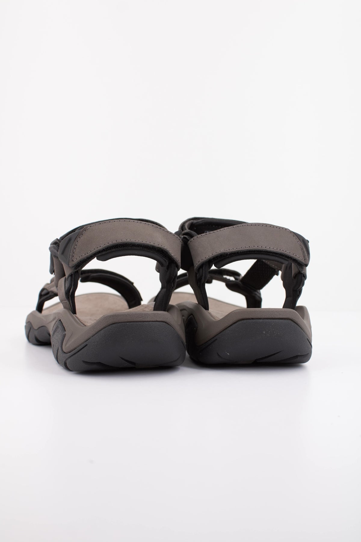 TEVA M TERRA FI 5 UNI en color GRIS (4)