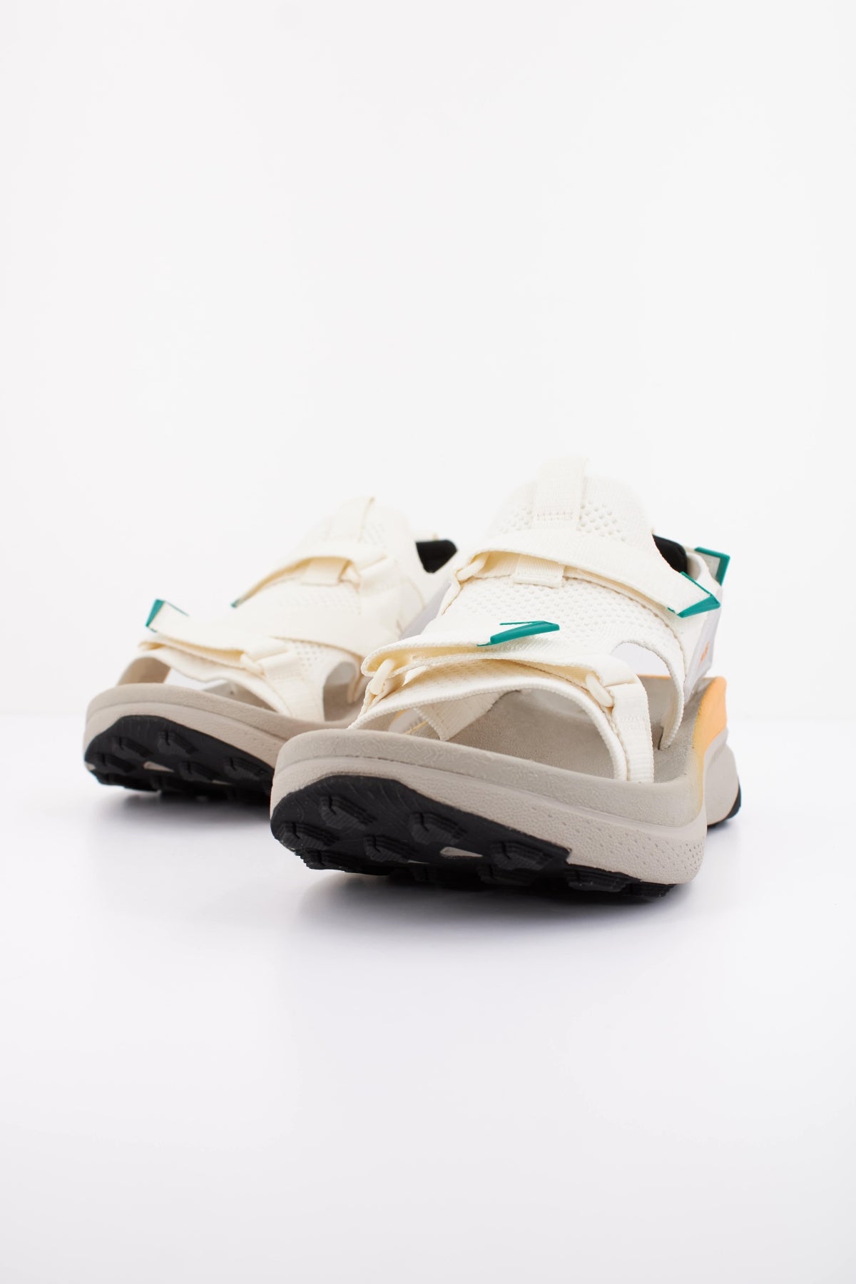 TEVA W AVENTRAIL en color BLANCO (2)