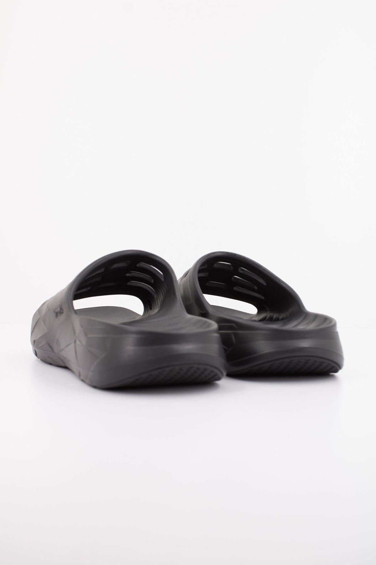 TEVA M APRETRAIL en color NEGRO (4)