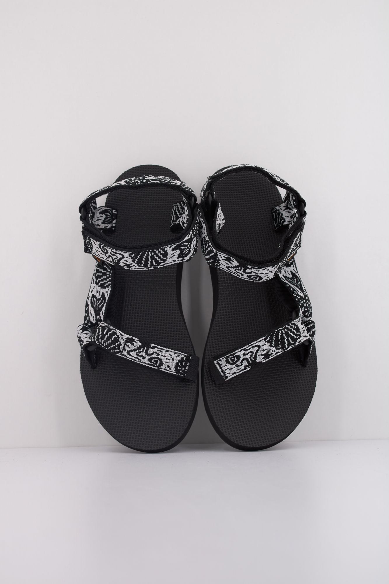 TEVA W ORIGINAL UNIVERSAL en color NEGRO (3)