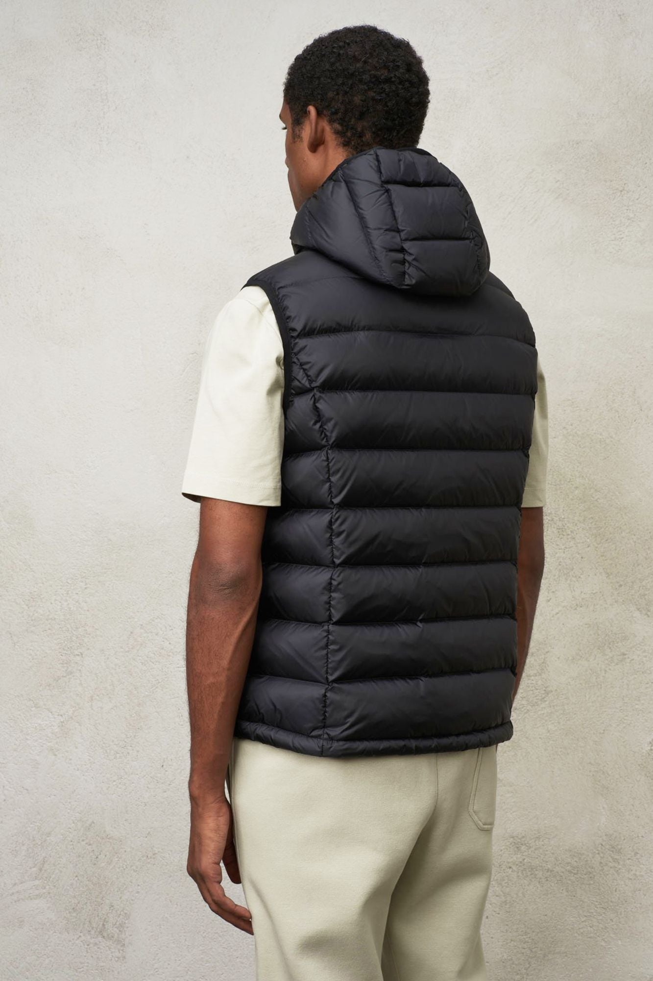 BLAUER SMANICATI IMBOTTITO PI en color NEGRO (4)