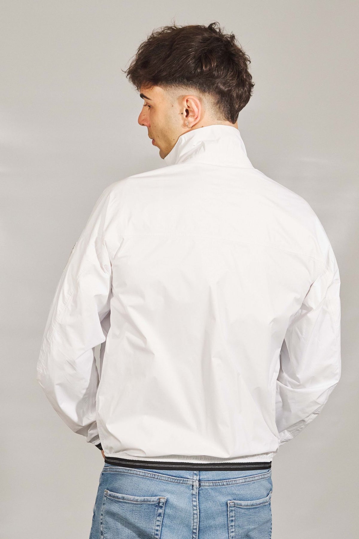 BLAUER CHAQUETA CORTA 24SBLUC11164 en color BLANCO (3)