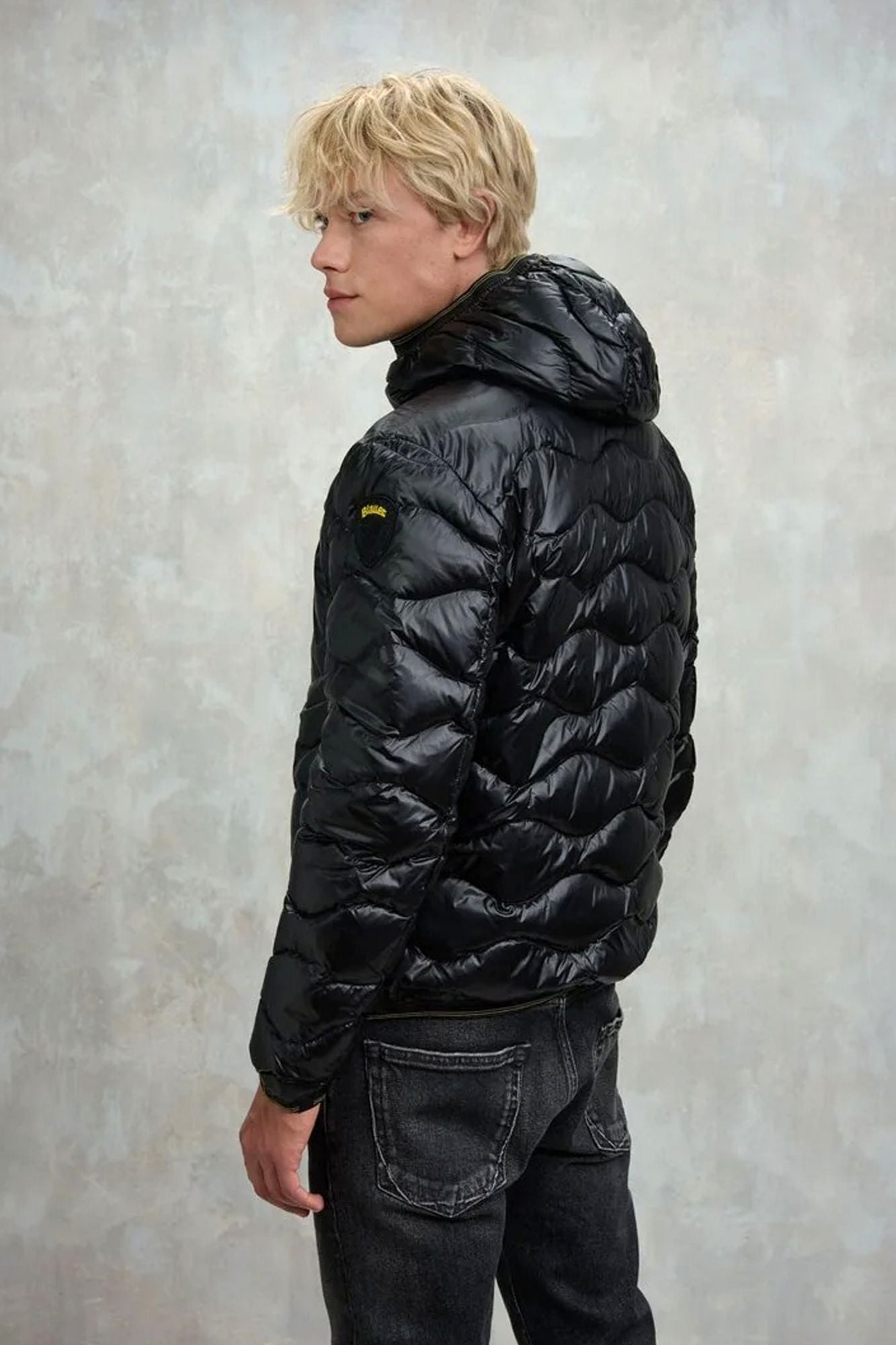 BLAUER WAVE en color NEGRO (2)