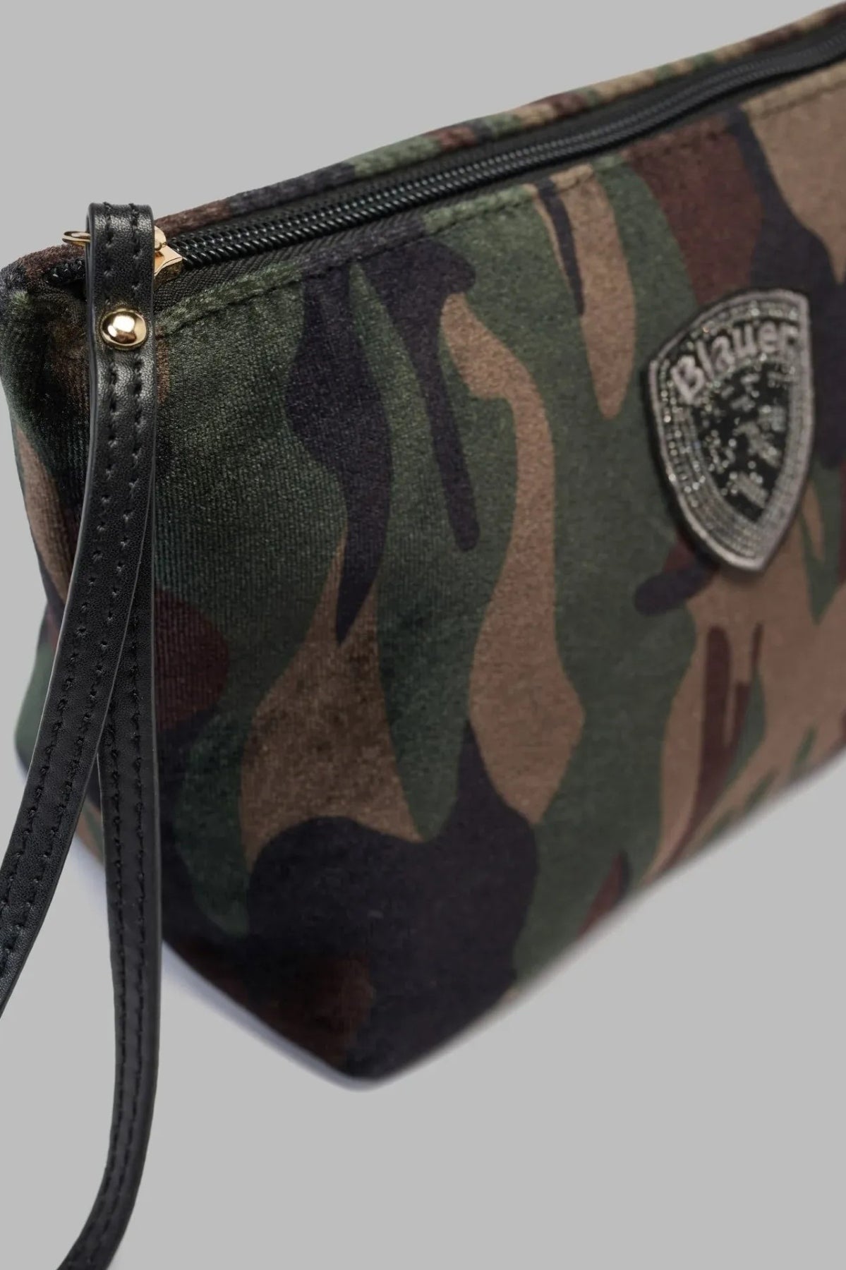 BLAUER VELVET POLYESTER CLUTCH en color (2)