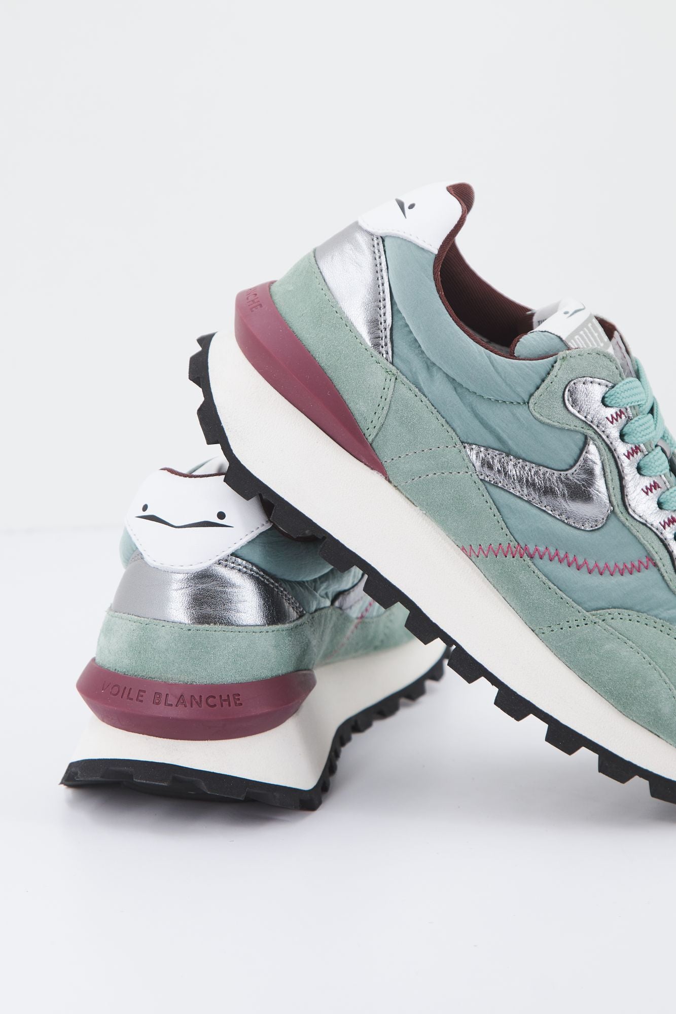 VOILE BLANCHE QWARK HYPE en color VERDE (4)