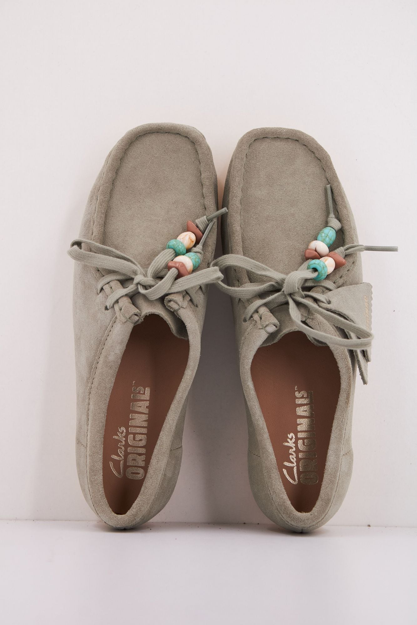 CLARKS WALLABEE en color VERDE (3)