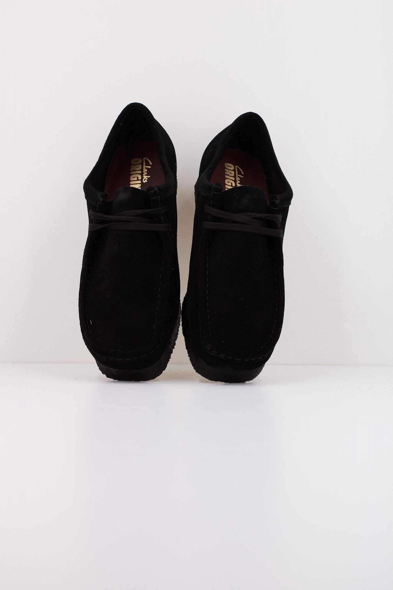 CLARKS WALLABEE en color NEGRO (3)