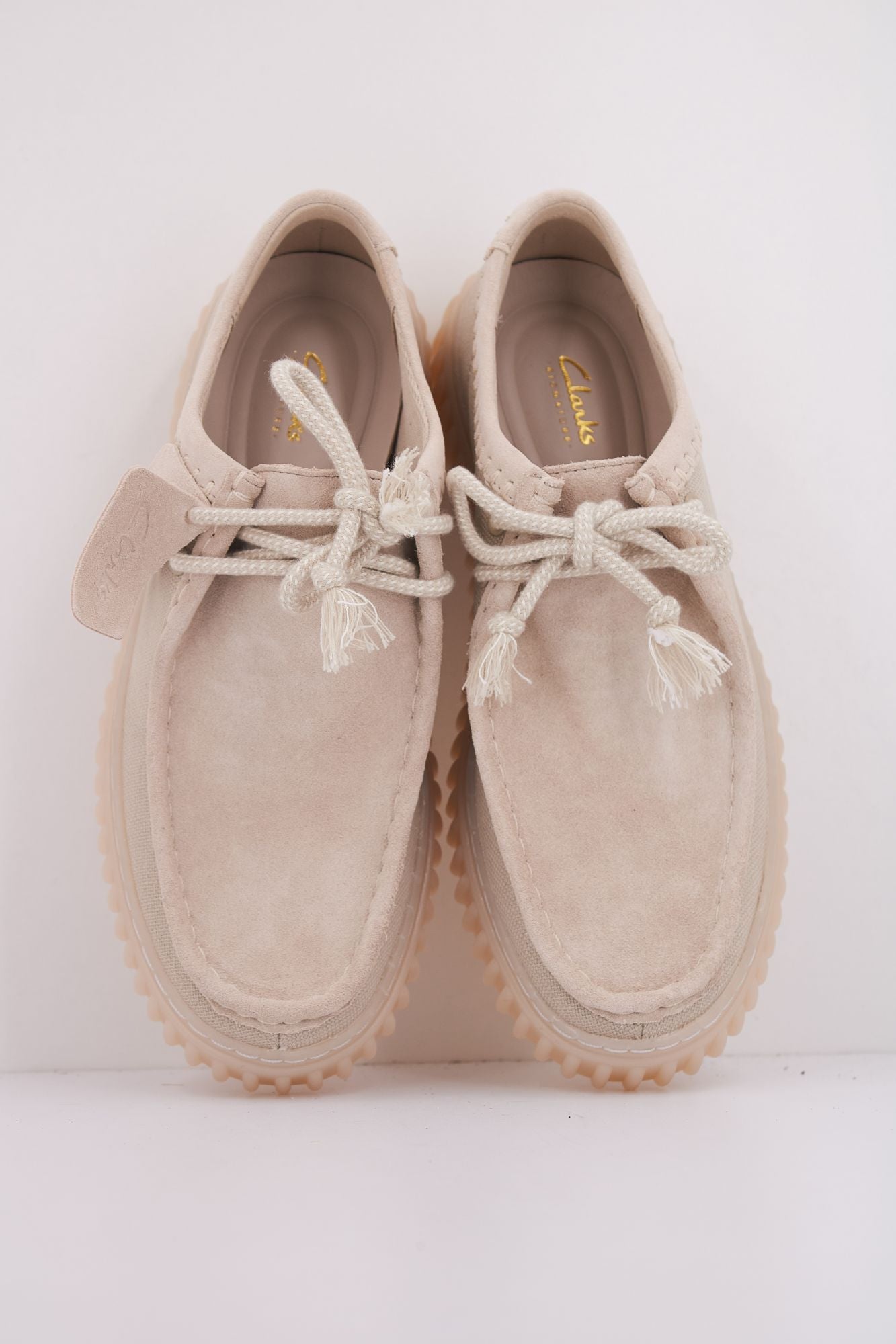 CLARKS TORHILL LO en color BEIS (3)