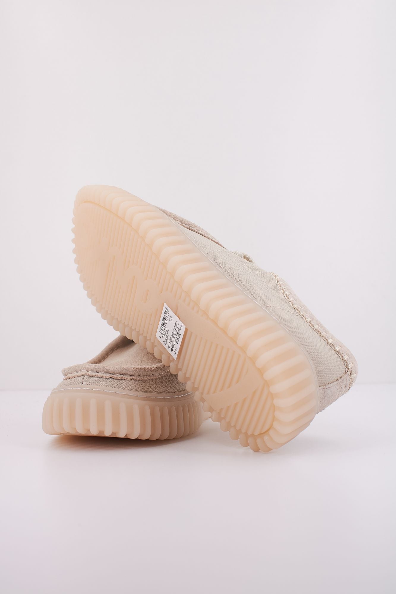 CLARKS TORHILL LO en color BEIS (5)