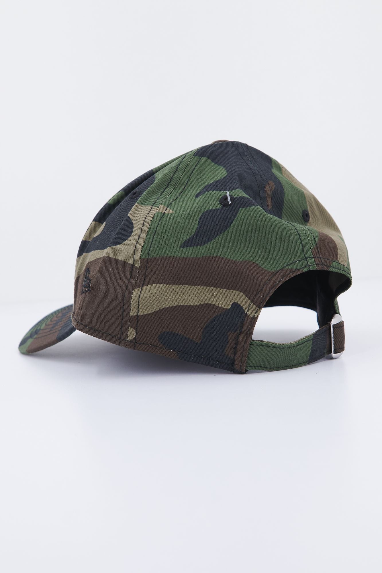 NEW ERA LEAGUE ESSENTIAL 9FORTY NE en color VERDE (3)