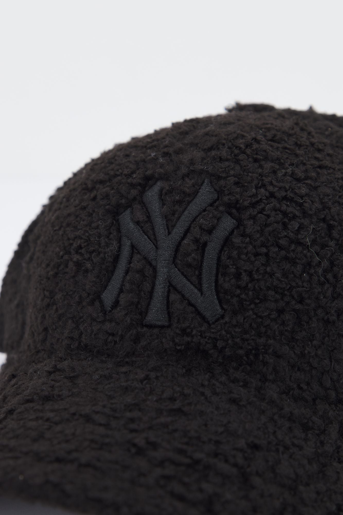 NEW ERA BORG 9FORTY NEYYAN en color NEGRO (4)