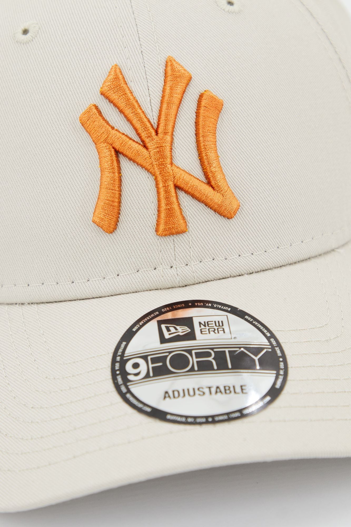 NEW ERA LEAGUE ESSENTIAL 9FORTY NE en color BEIS (4)