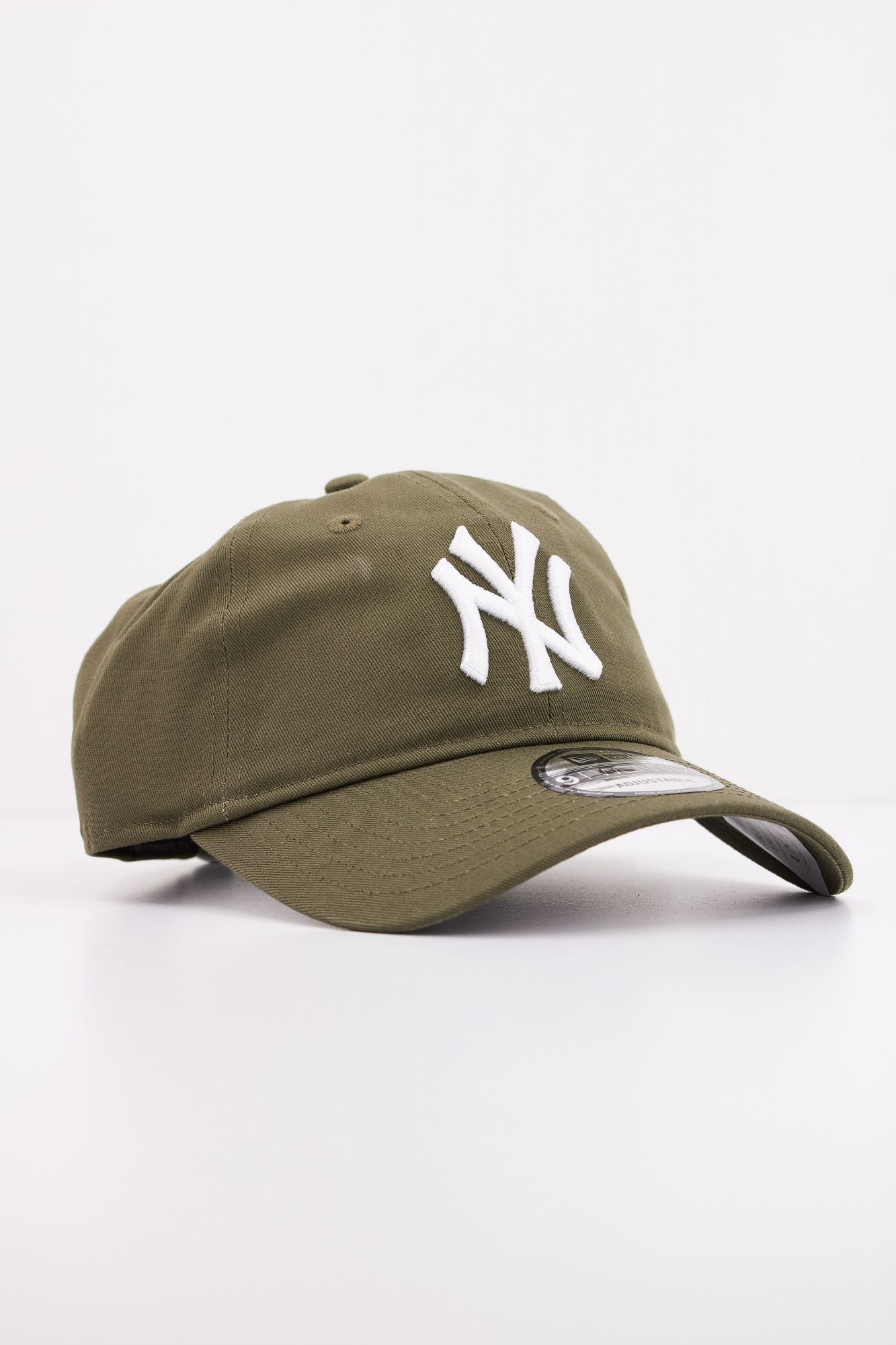 NEW ERA LEAGUE ESS 9TWENTY en color VERDE (2)