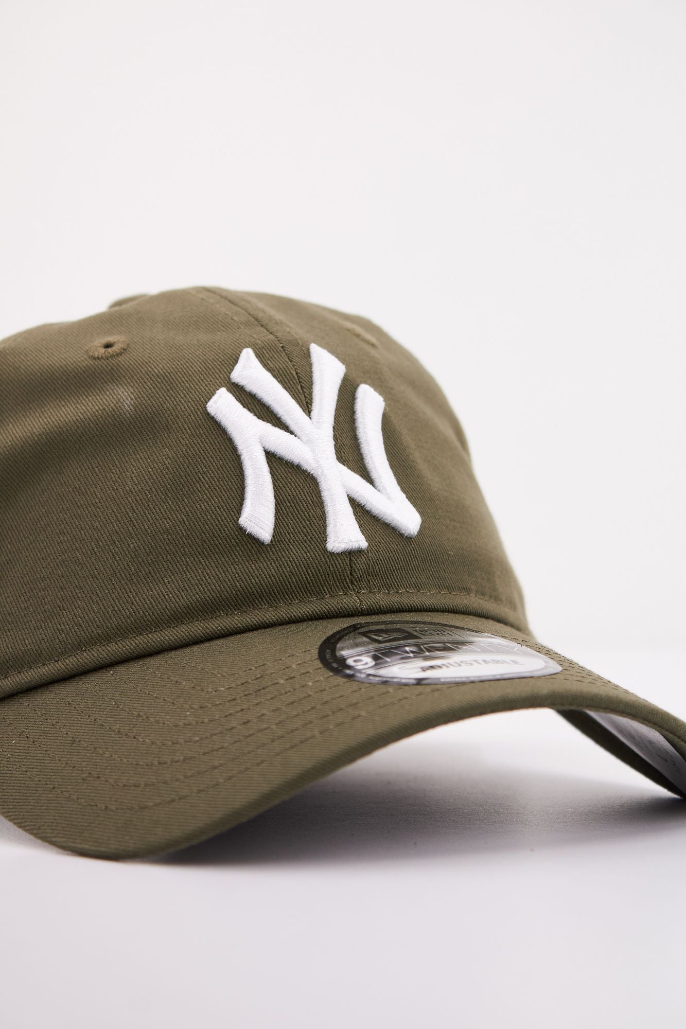 NEW ERA LEAGUE ESS 9TWENTY en color VERDE (4)