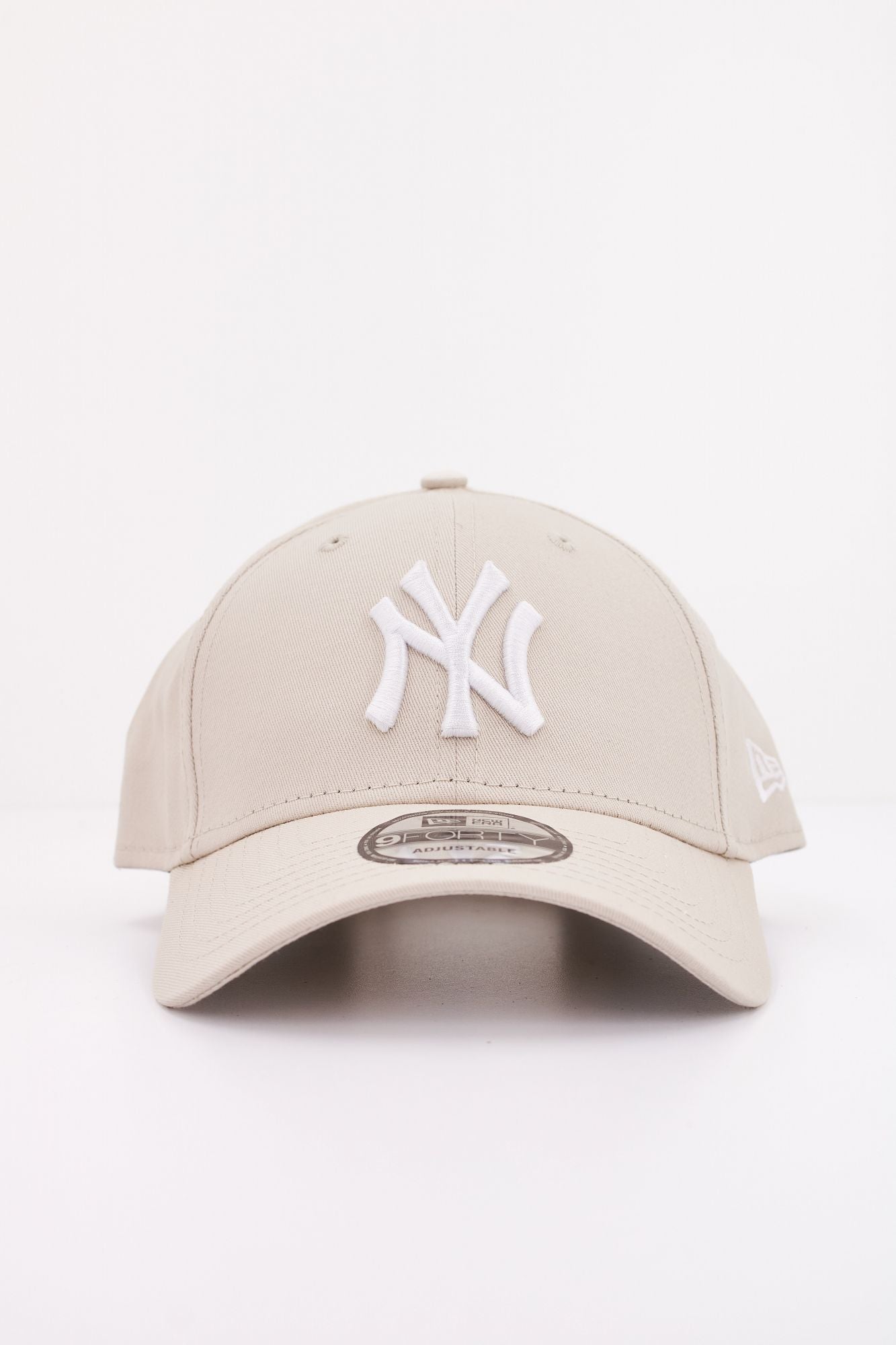 NEW ERA NOS LEAGUE ESS en color BEIS (1)