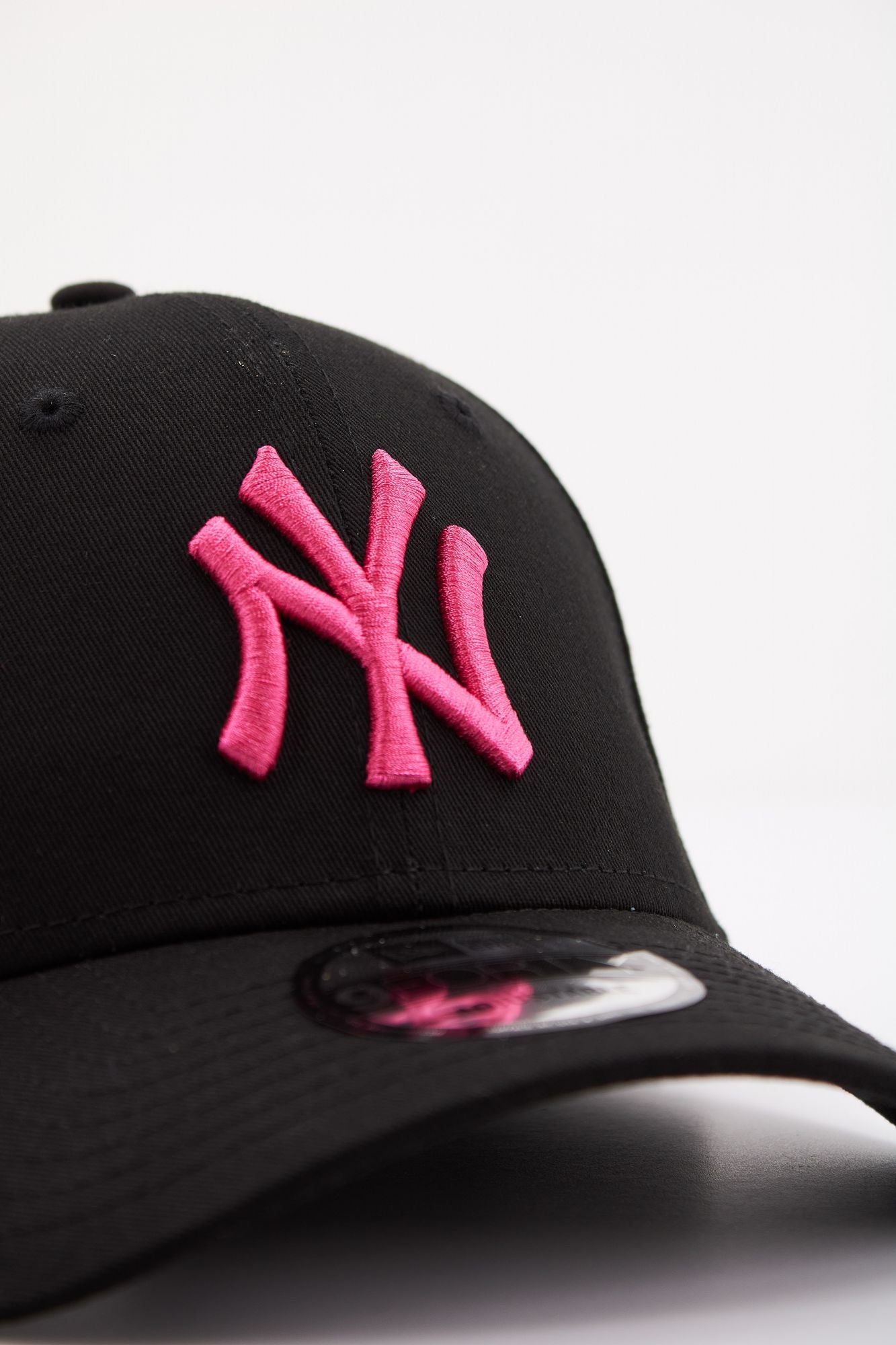 NEW ERA NEW YORK YANKEES en color NEGRO (4)