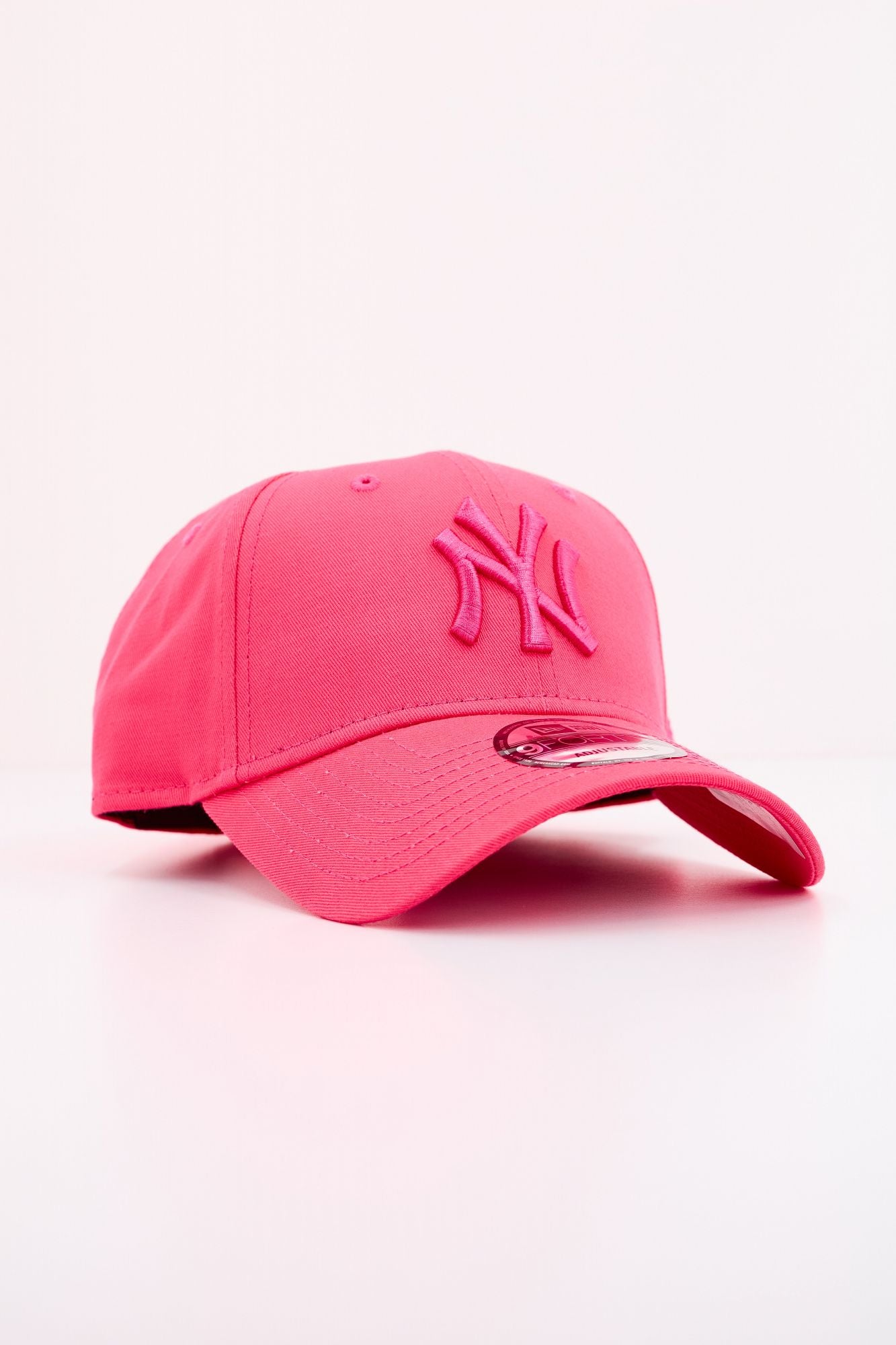 NEW ERA NEW YORK YANKEES en color ROSA (2)