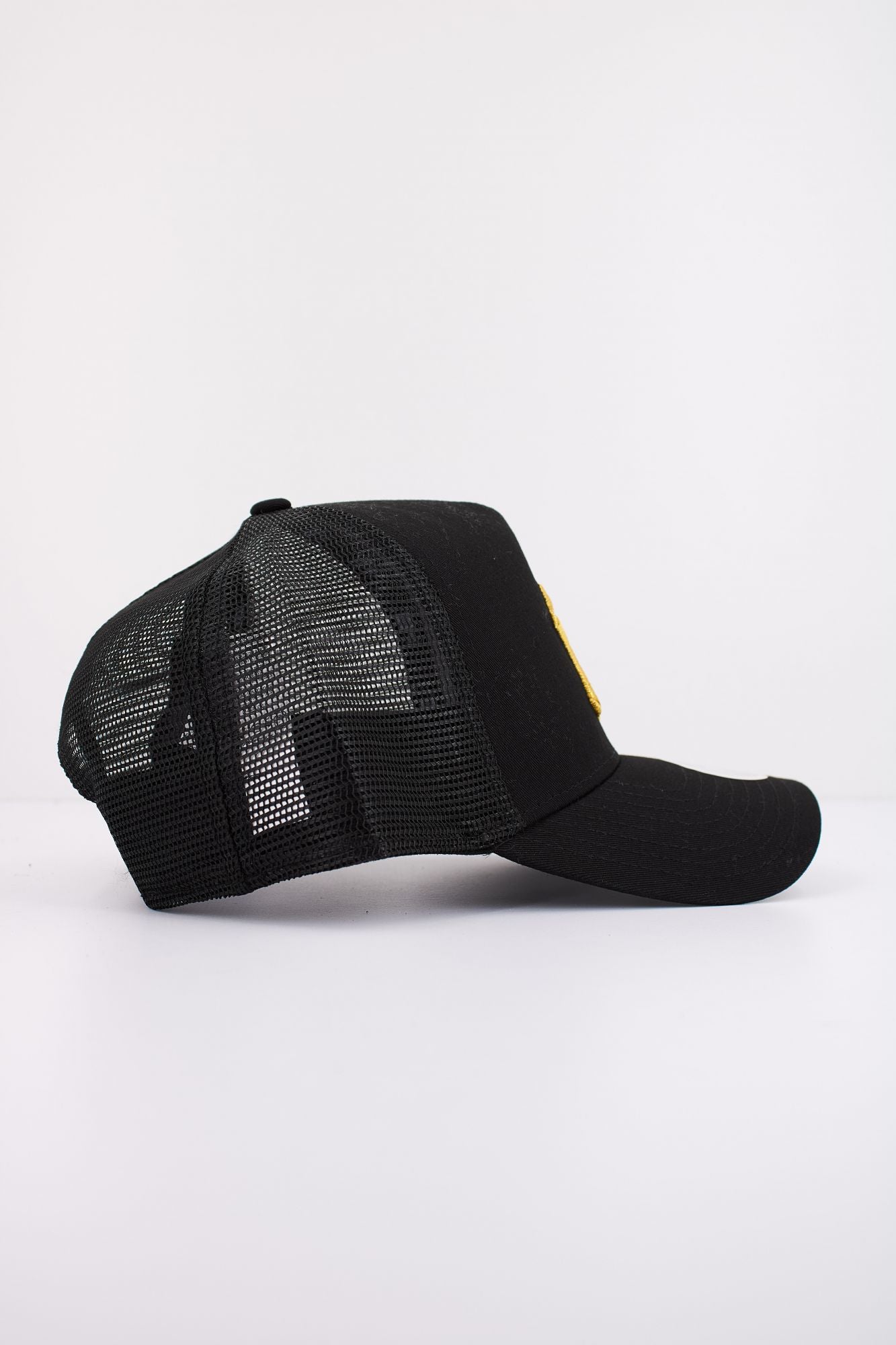 NEW ERA METALLIC TRUCK OSFM en color NEGRO (2)