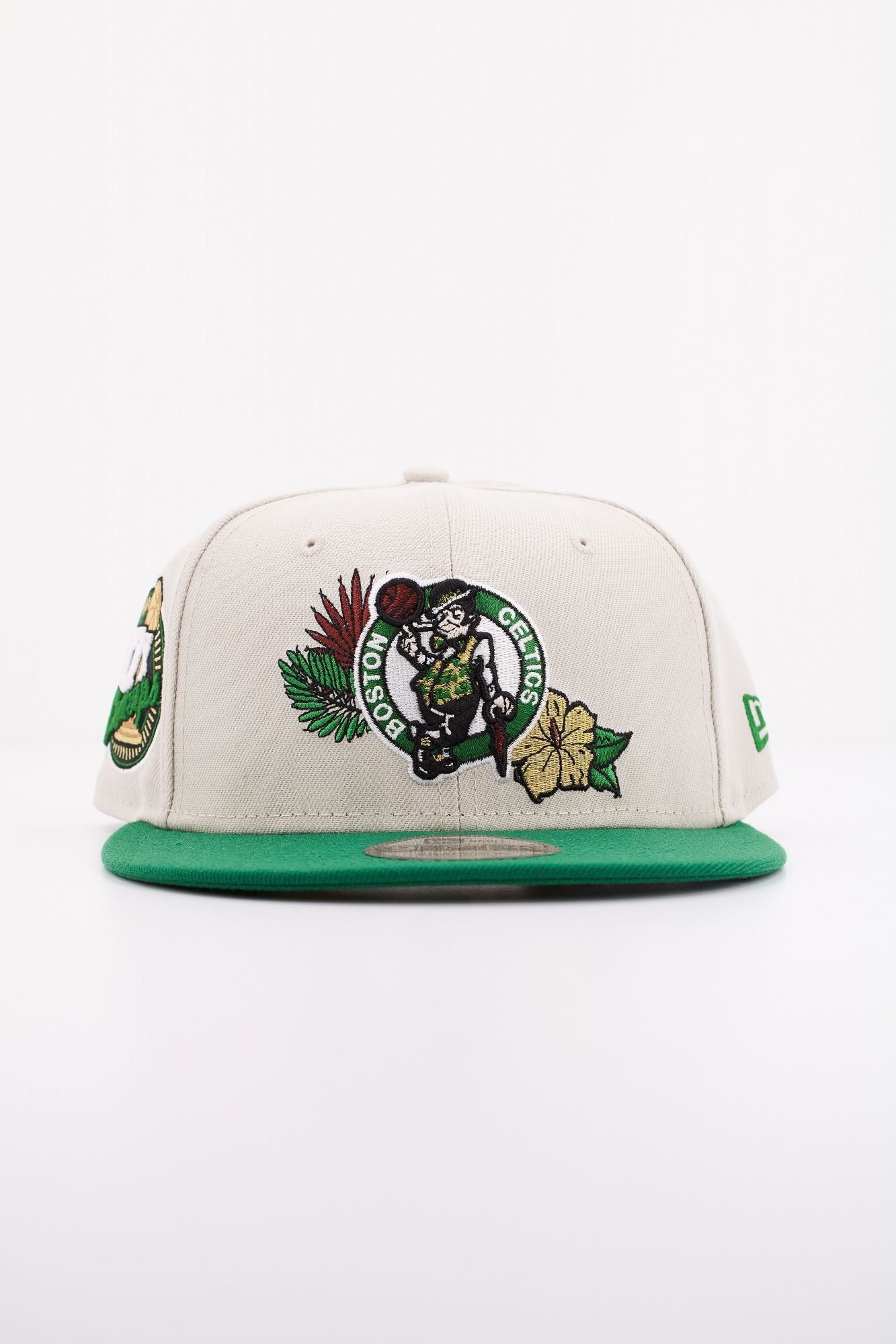 NEW ERA NBA FLORAL 9FIFTY BOSCEL en color BEIS (1)