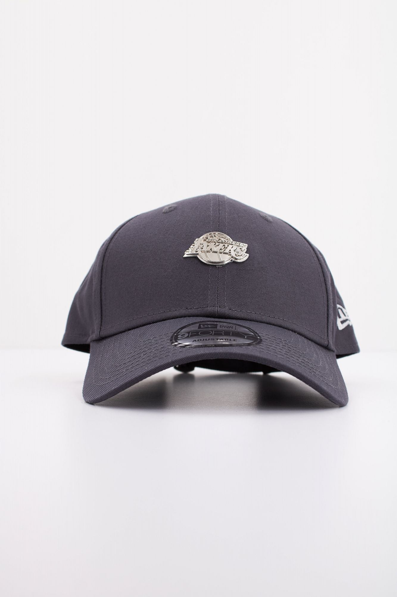 NEW ERA LOS ANGELES LAKERS GRH en color GRIS (1)