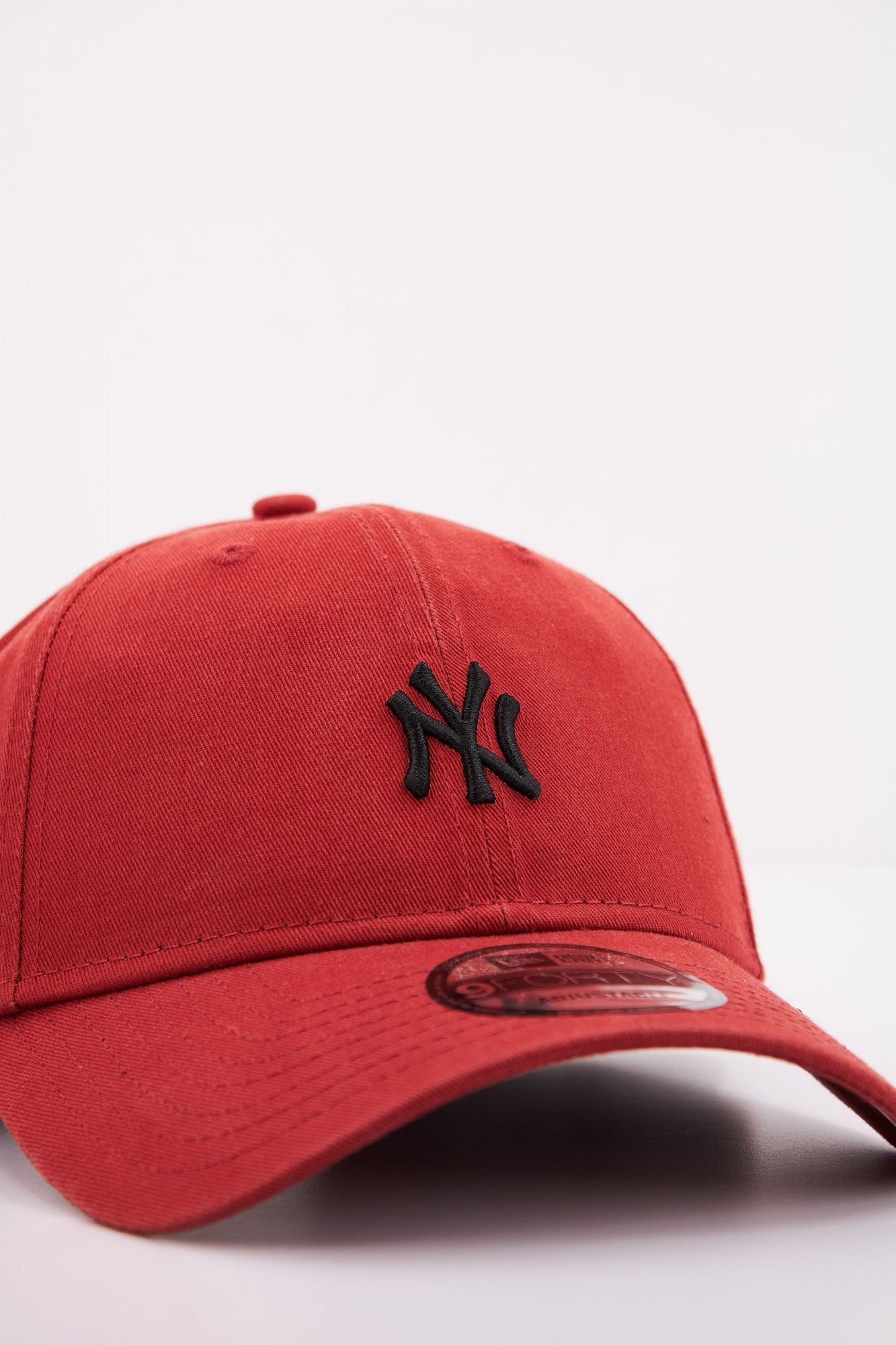 NEW ERA NEW YORK YANKEES INRBLK en color ROJO (4)