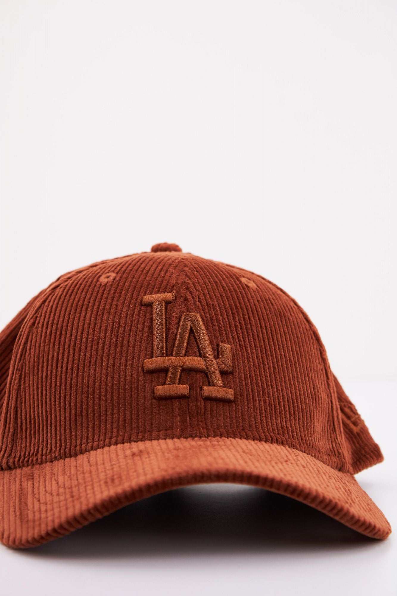 NEW ERA LOS ANGELES DODGERS EBR en color MARRON (4)