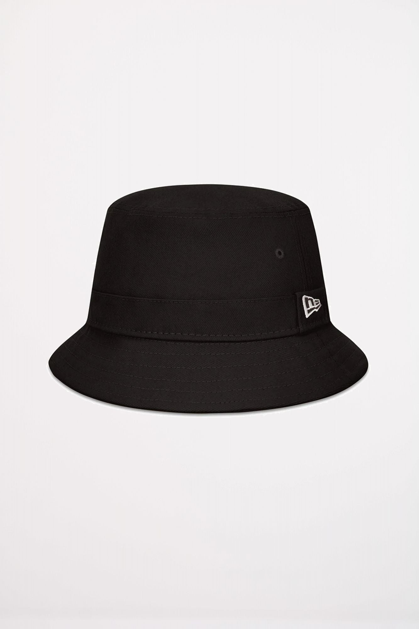 NEW ERA NE ESSENTIAL BUCKET en color NEGRO (1)