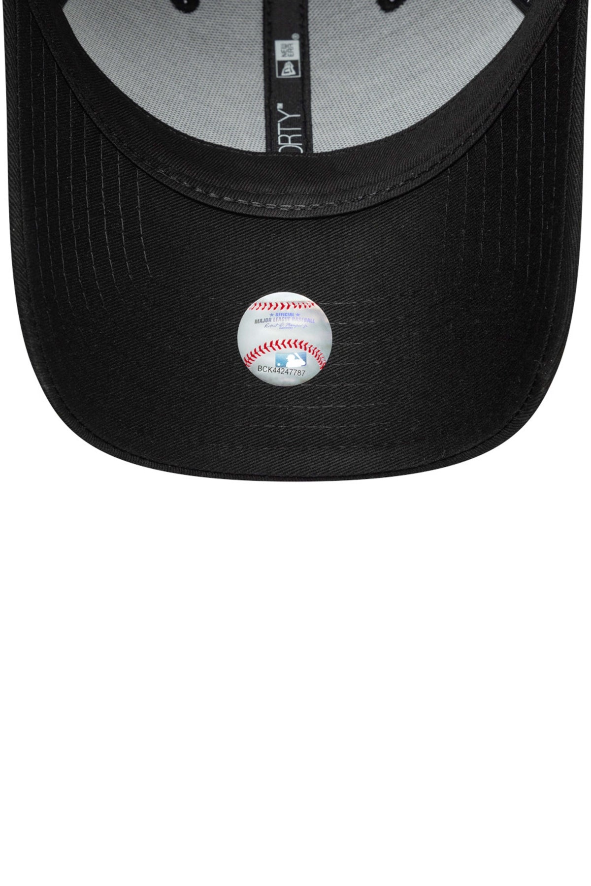 NEW ERA OUTLINE CAMO 9FORT en color NEGRO (4)