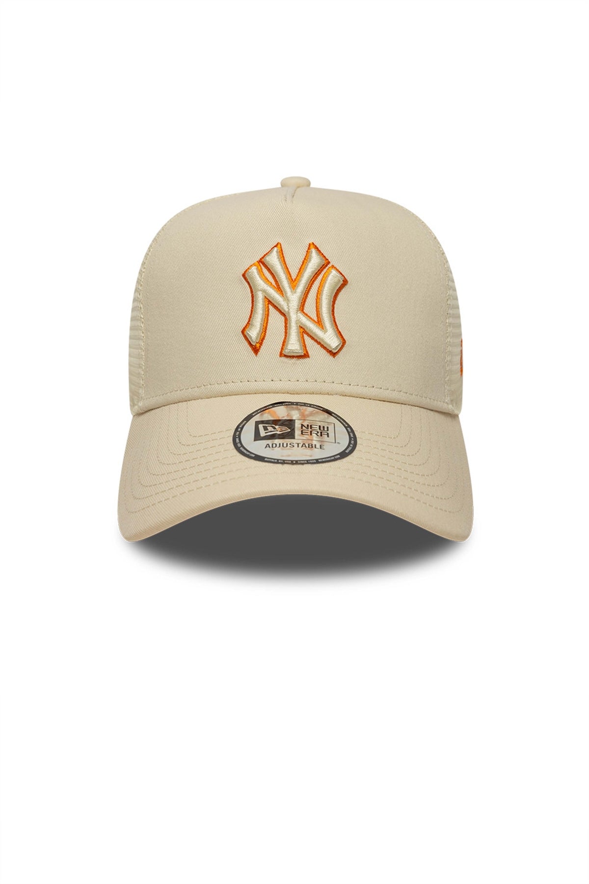 NEW ERA OUTLINE EF TRUCKER en color BEIS (1)