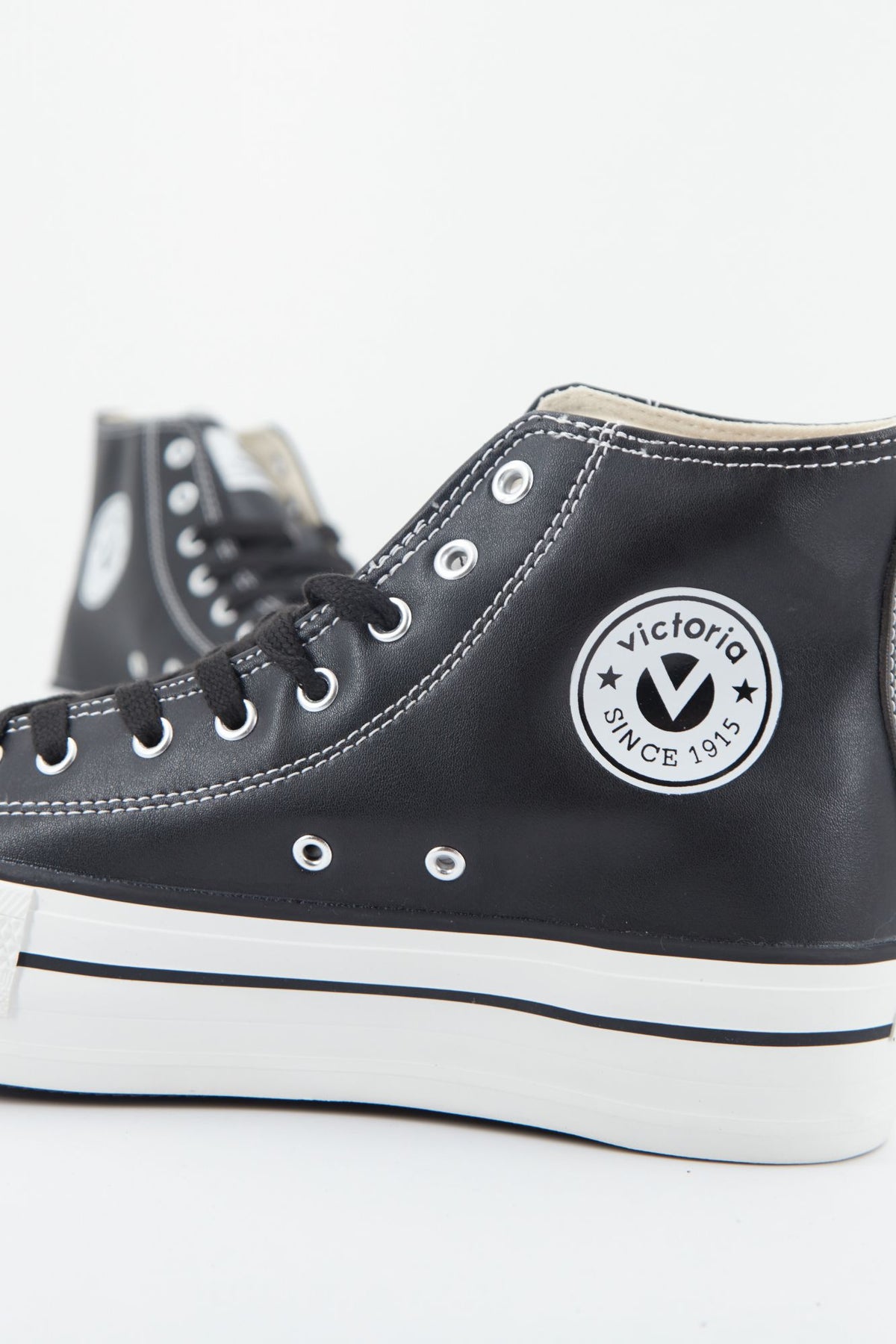 VICTORIA 1061107V en color NEGRO (2)