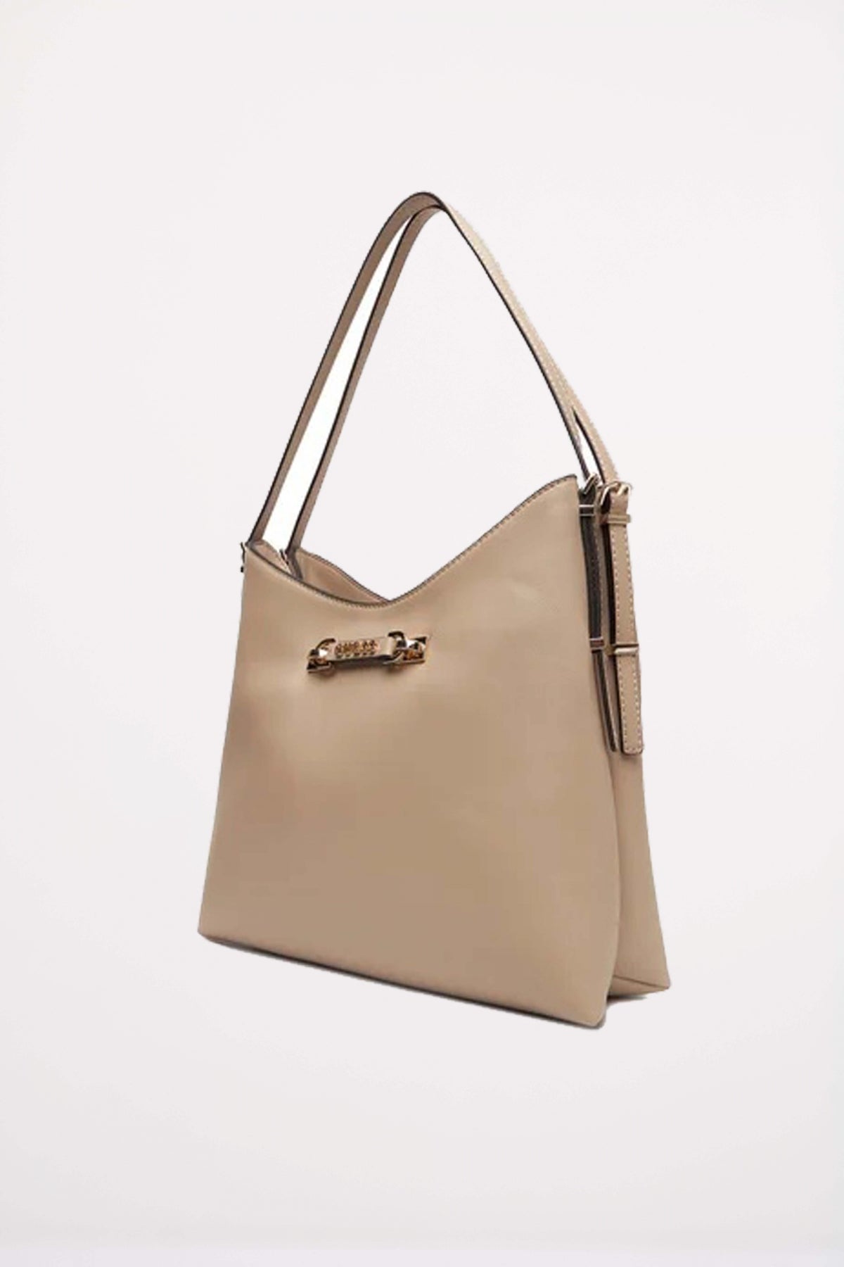 GUESS HOBO en color BEIS (2)