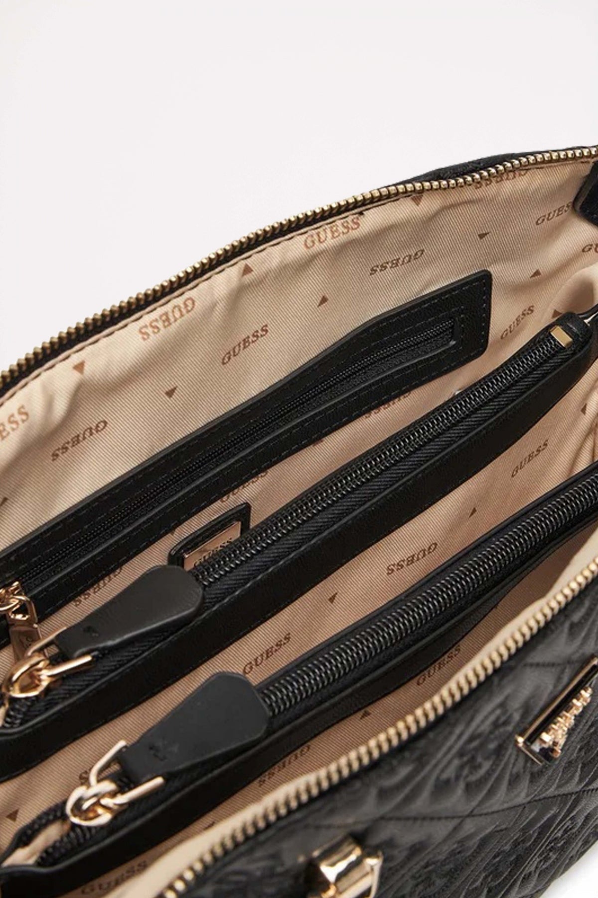 GUESS ADELASIA en color NEGRO (3)