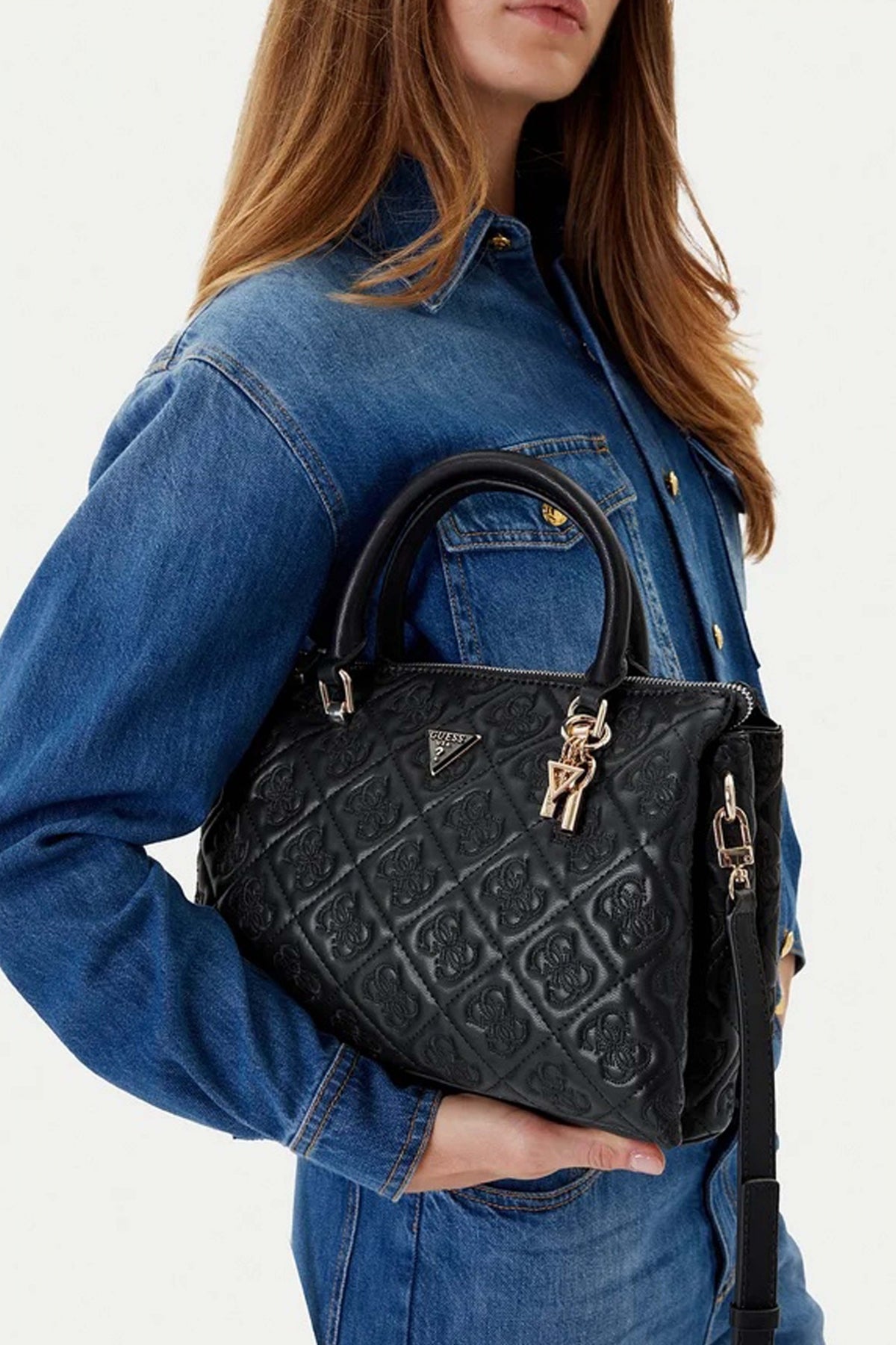 GUESS ADELASIA en color NEGRO (4)