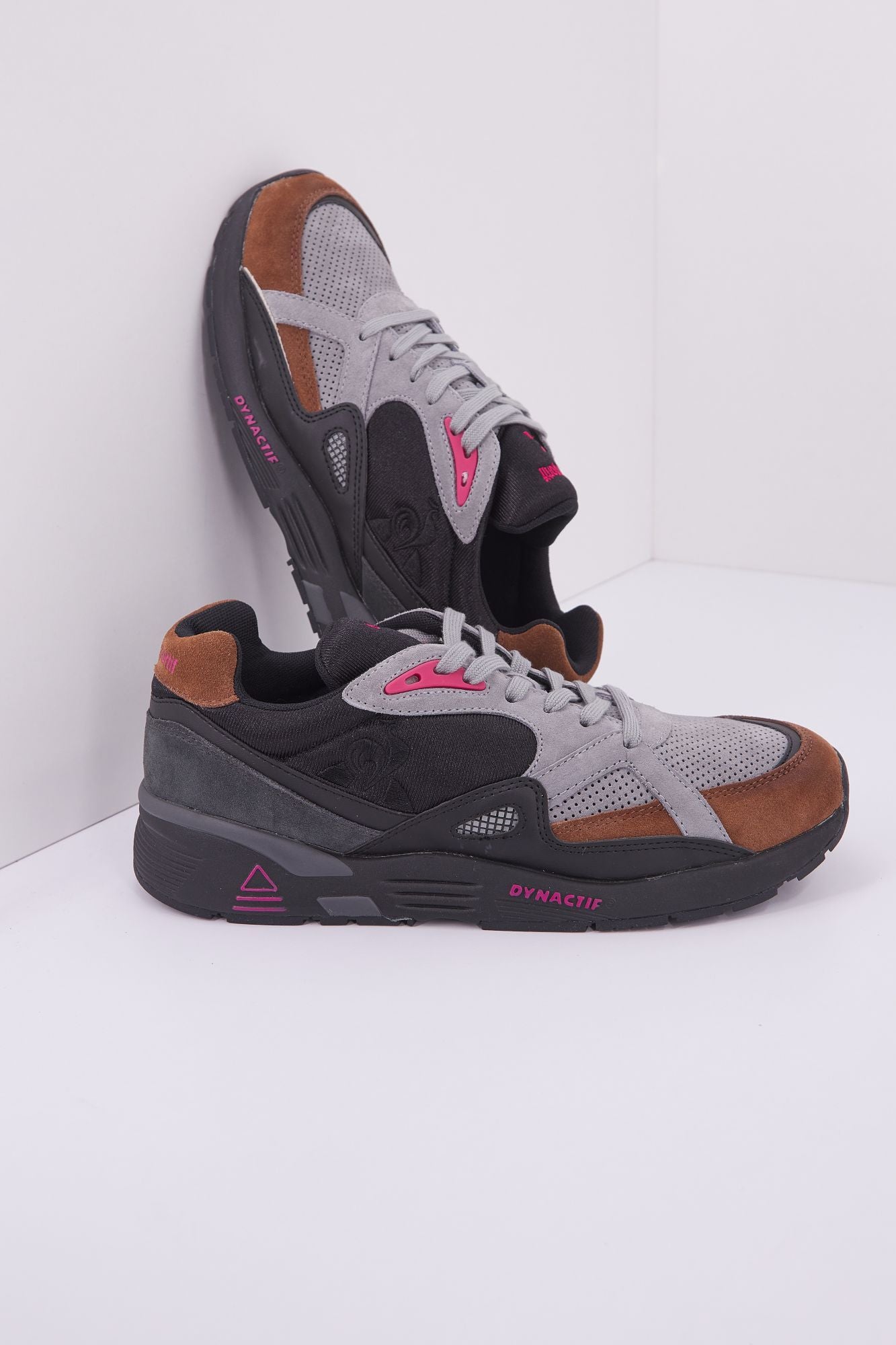 LE COQ SPORTIF LCS R850 STREET CRAFT en color GRIS (2)