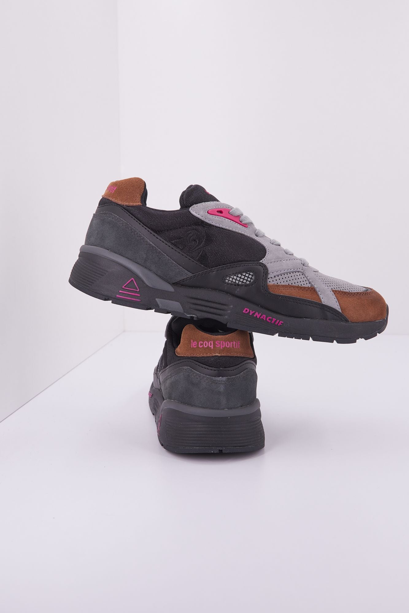 LE COQ SPORTIF LCS R850 STREET CRAFT en color GRIS (3)