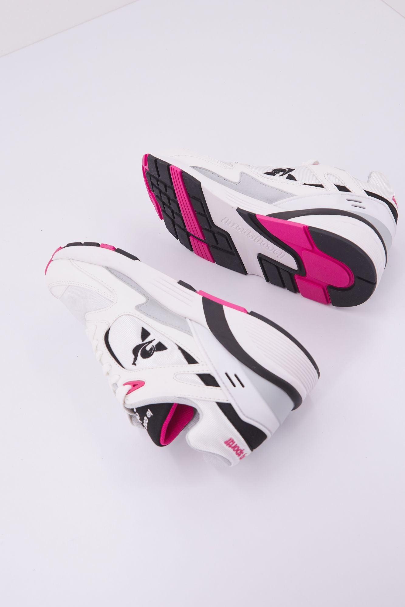 LE COQ SPORTIF LCS R1100 COLORS en color BLANCO (4)