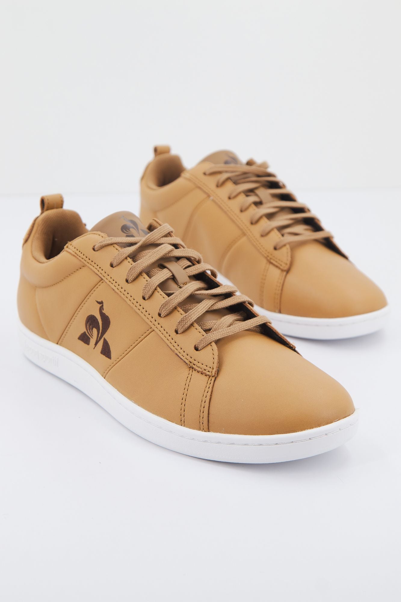 LE COQ SPORTIF COURTCLASSIC CRAFT en color MARRON (1)
