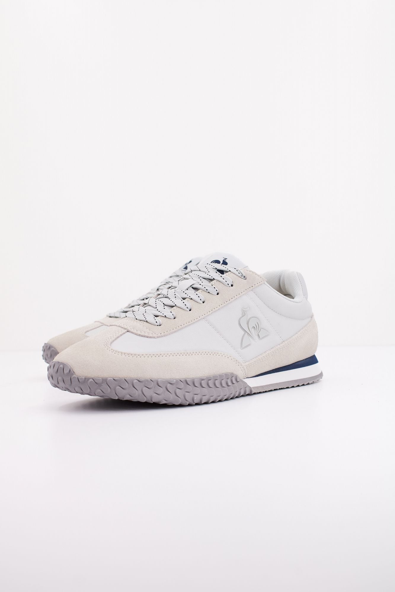 LE COQ SPORTIF VELOCE I en color GRIS (2)