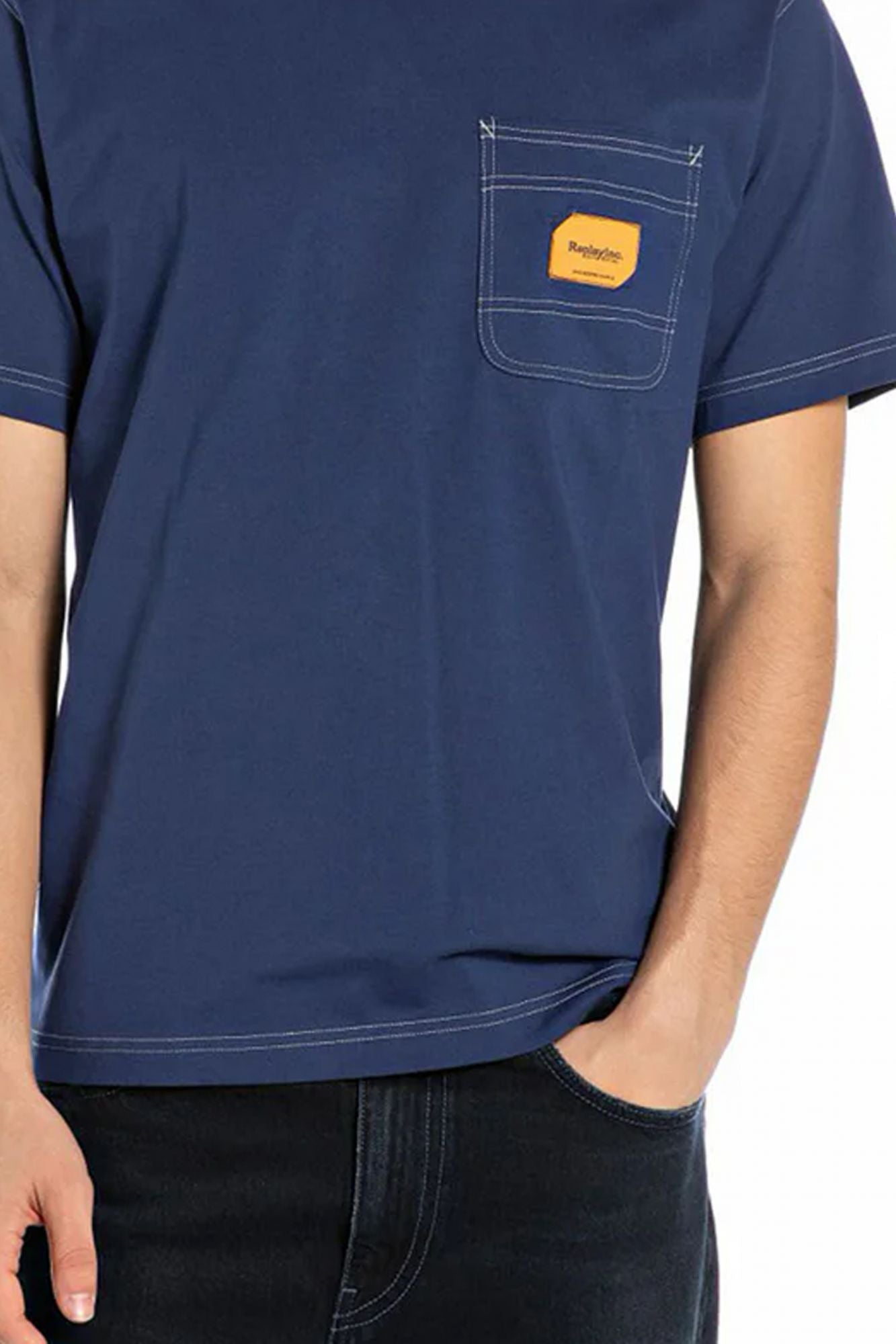 REPLAY CLASSIC POCKET T-SHIRT en color AZUL (2)