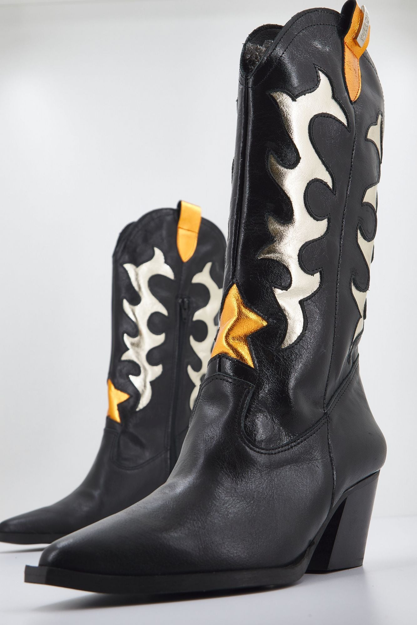 YELLOW FANCY en color NEGRO (3)