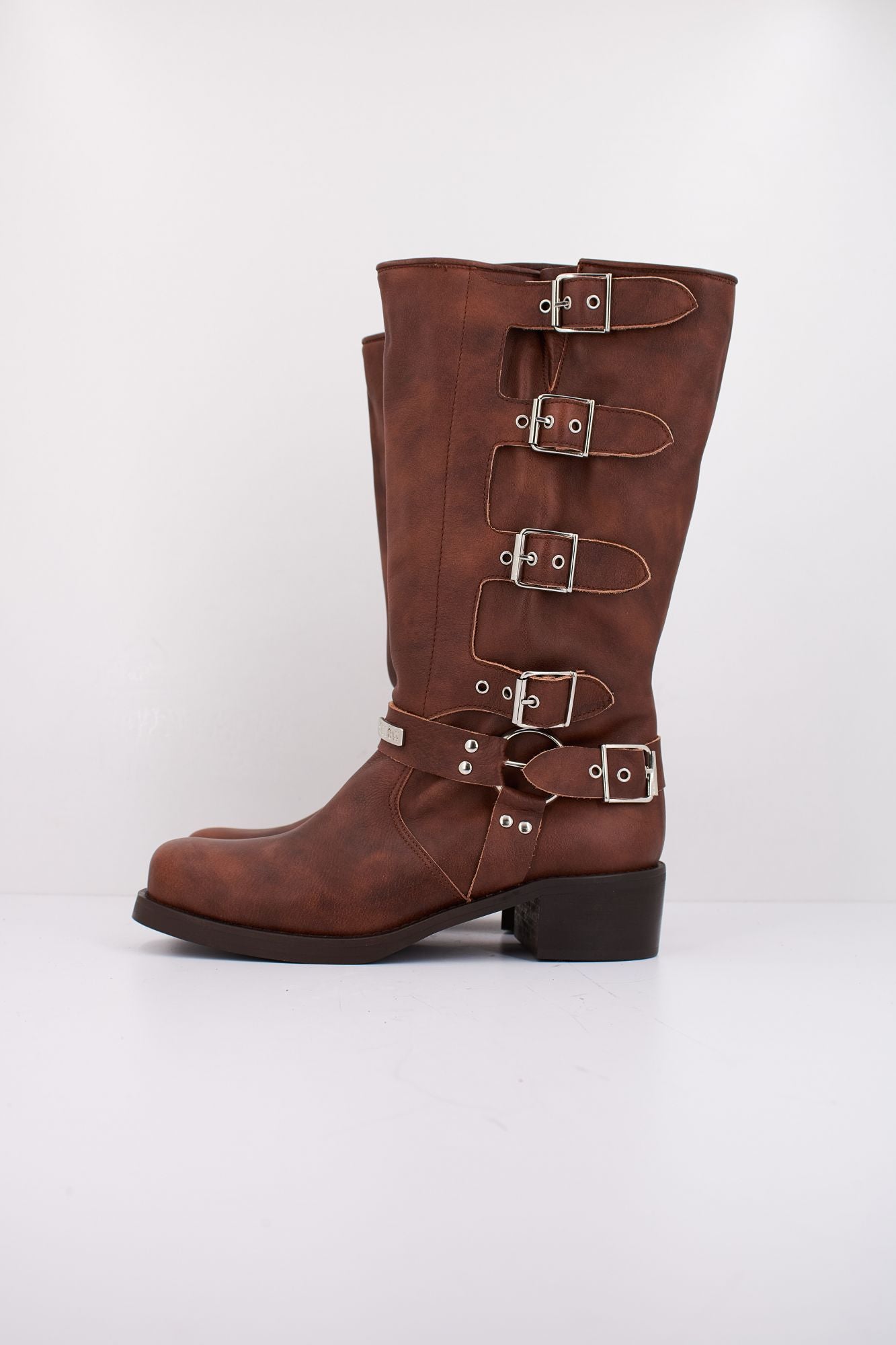 YELLOW LOLA en color MARRON (1)