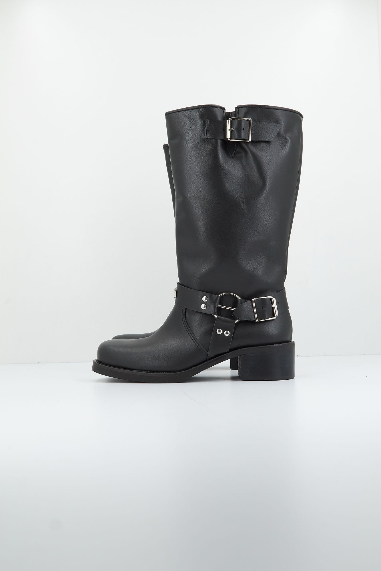 YELLOW CARLA en color NEGRO (1)