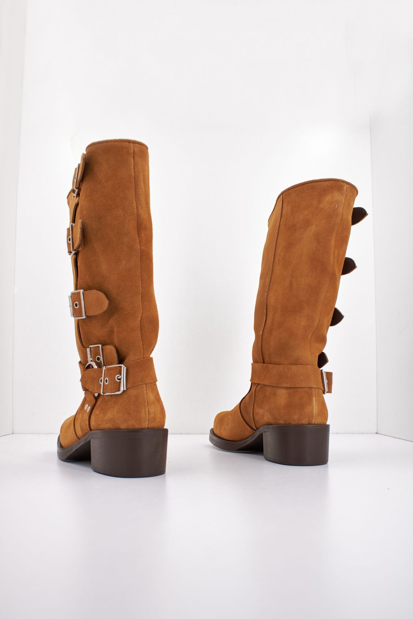 YELLOW LOLA en color MARRON (3)