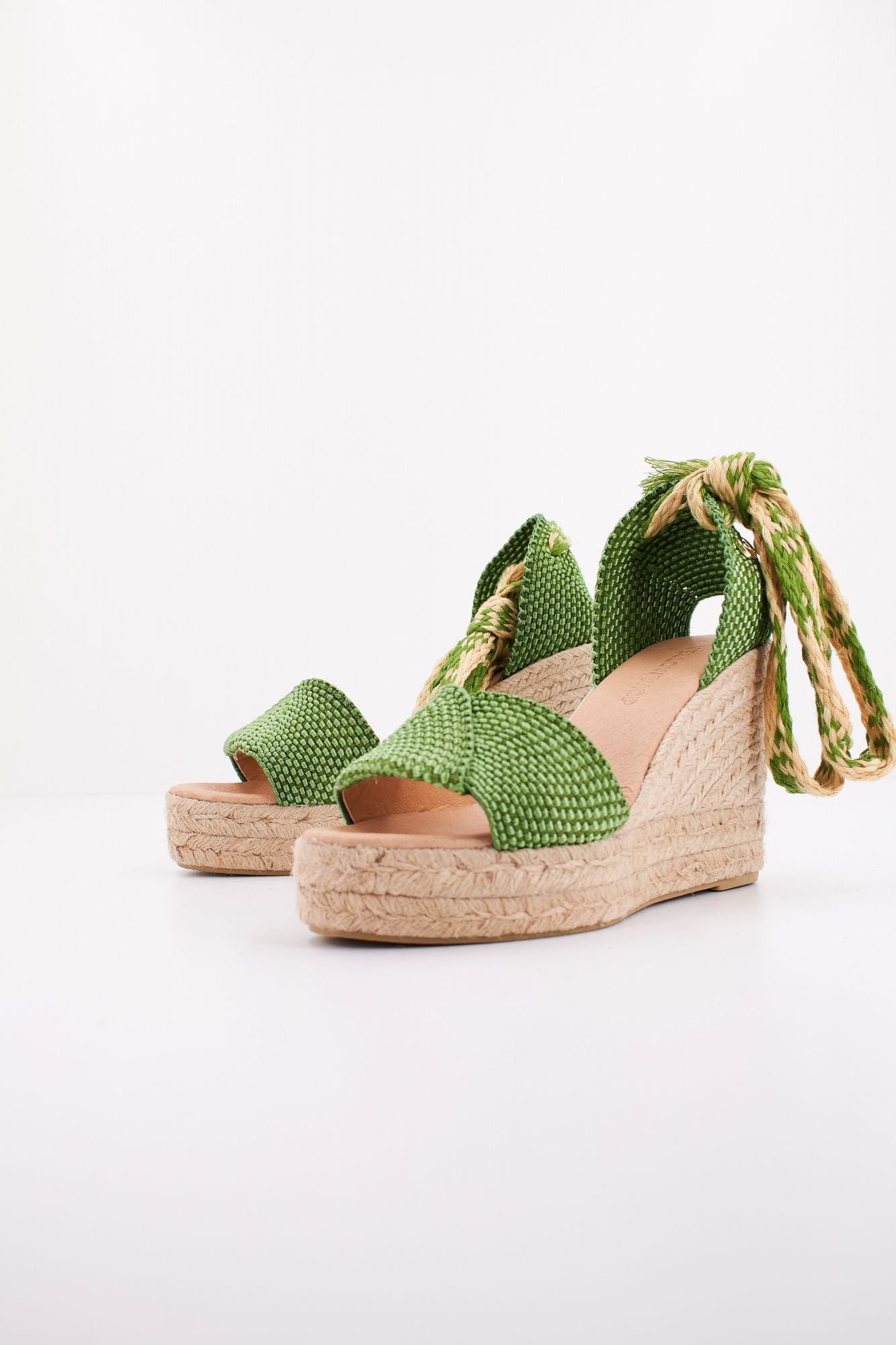 YELLOW AIDA en color VERDE (2)