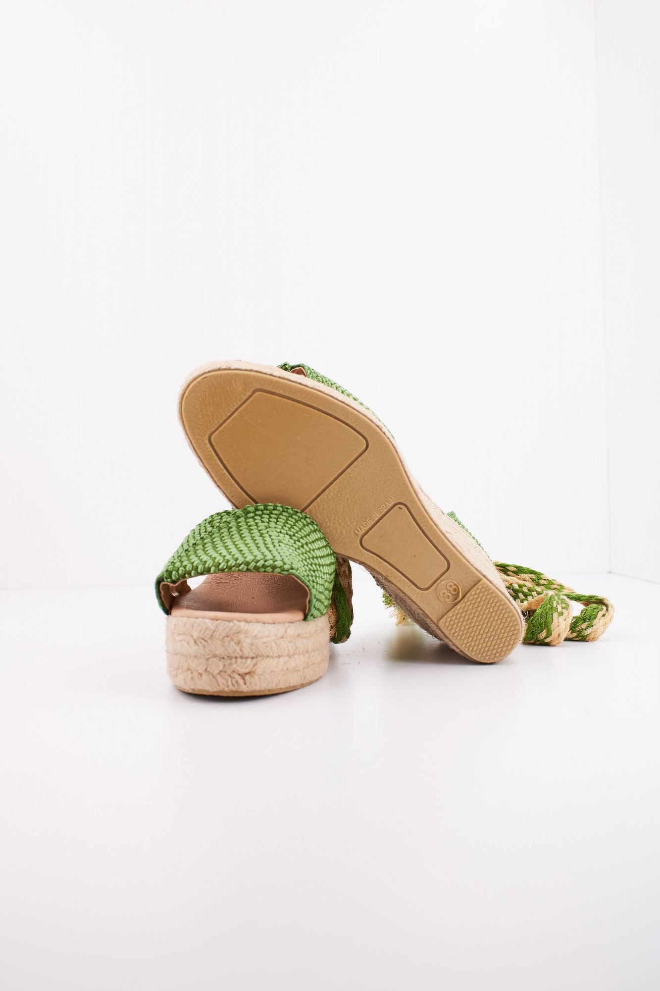 YELLOW AIDA en color VERDE (4)