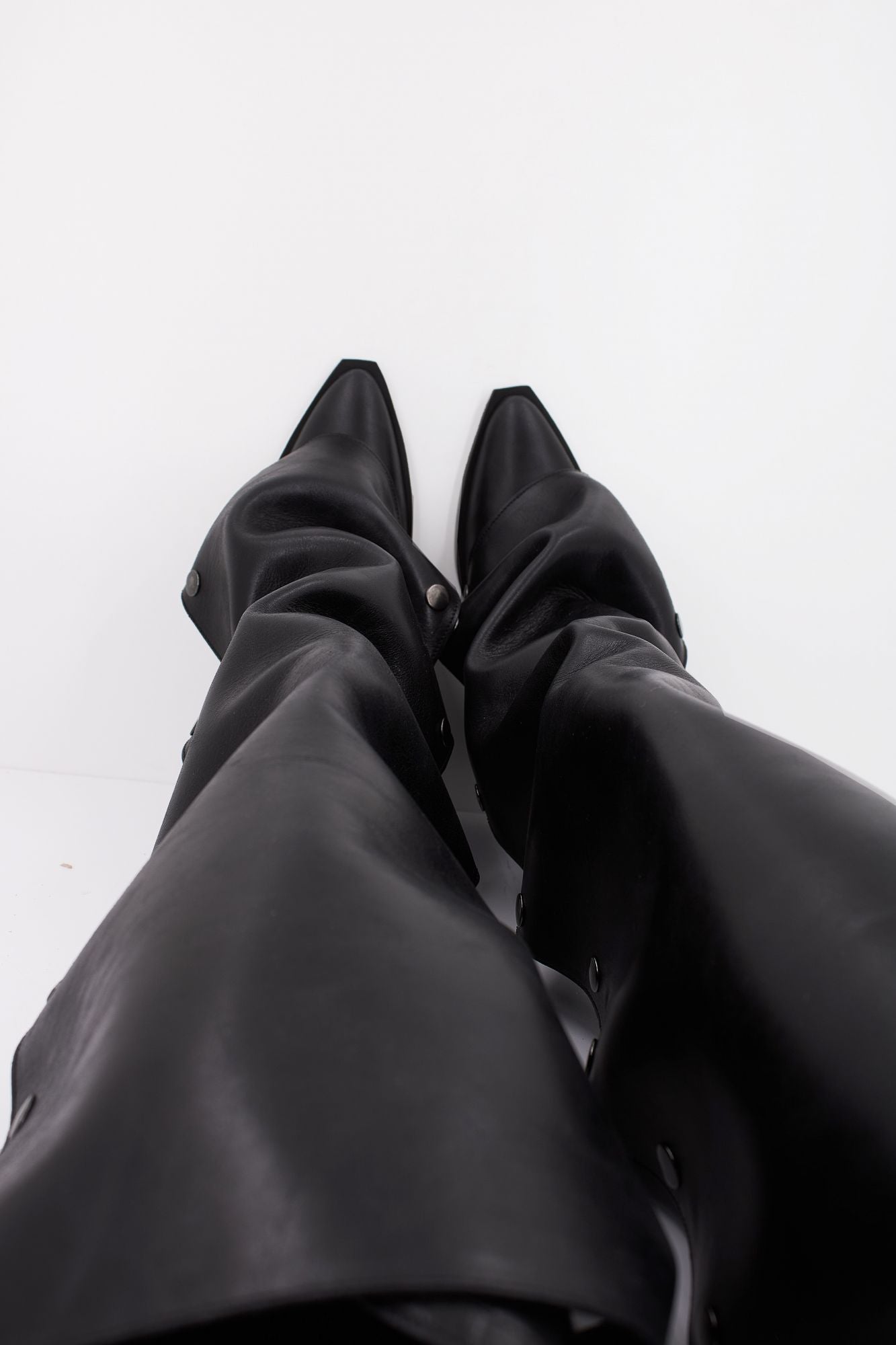 YELLOW GLADIS en color NEGRO (3)