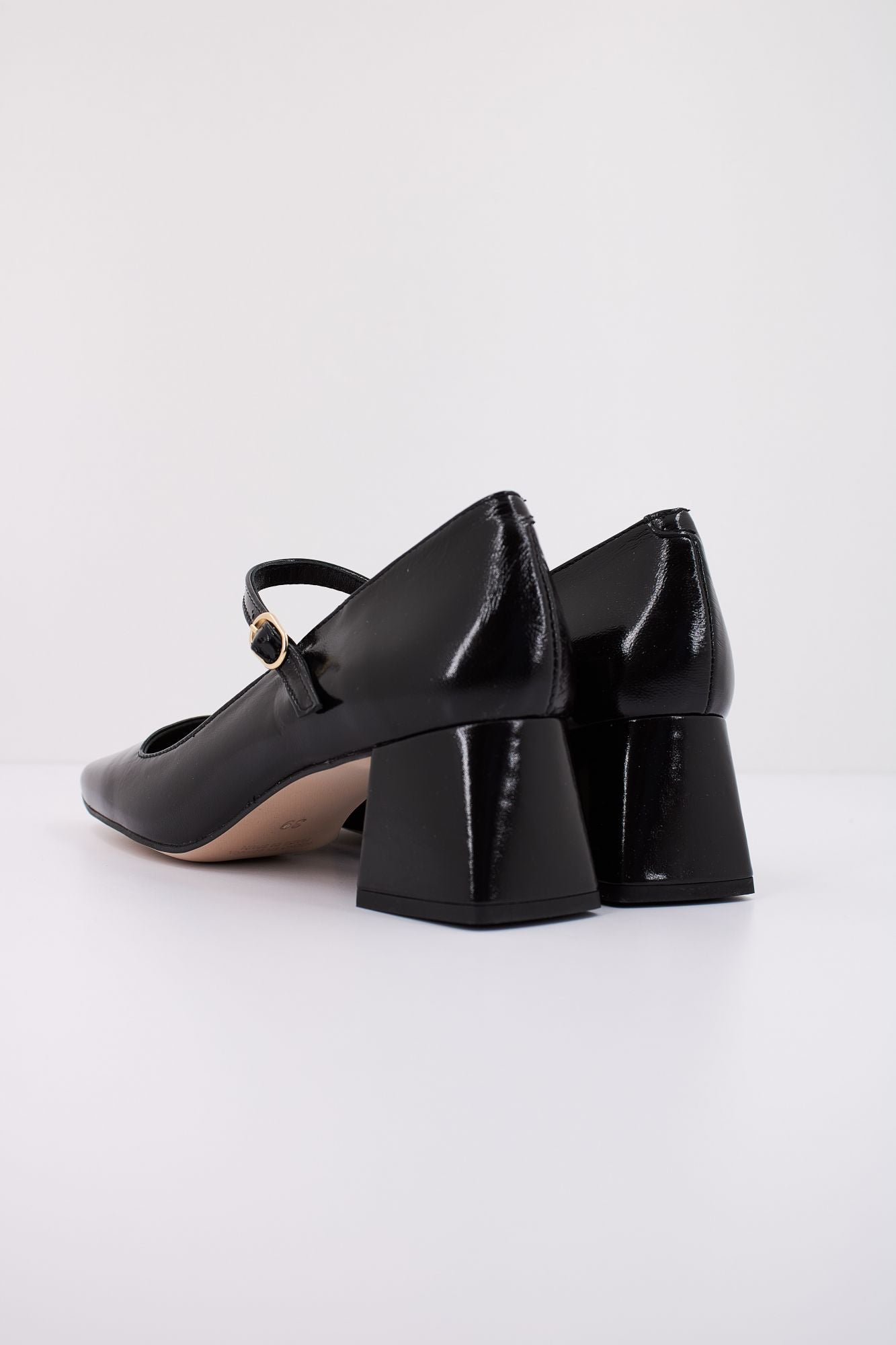 YELLOW PATRICIA en color NEGRO (4)